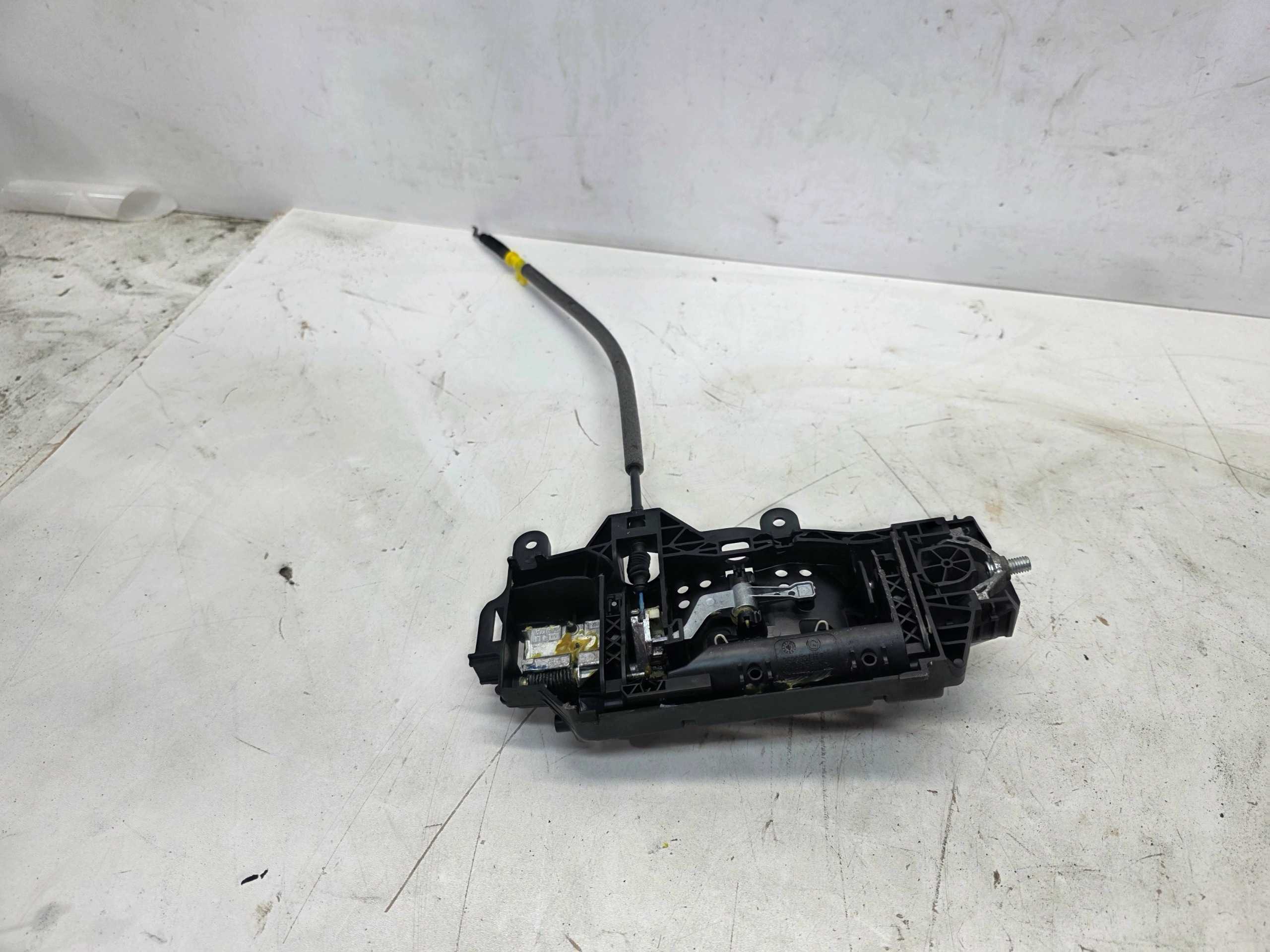 handle left LED KEEYLESS GO AUDI Q5 FY 80A837811 LX7L