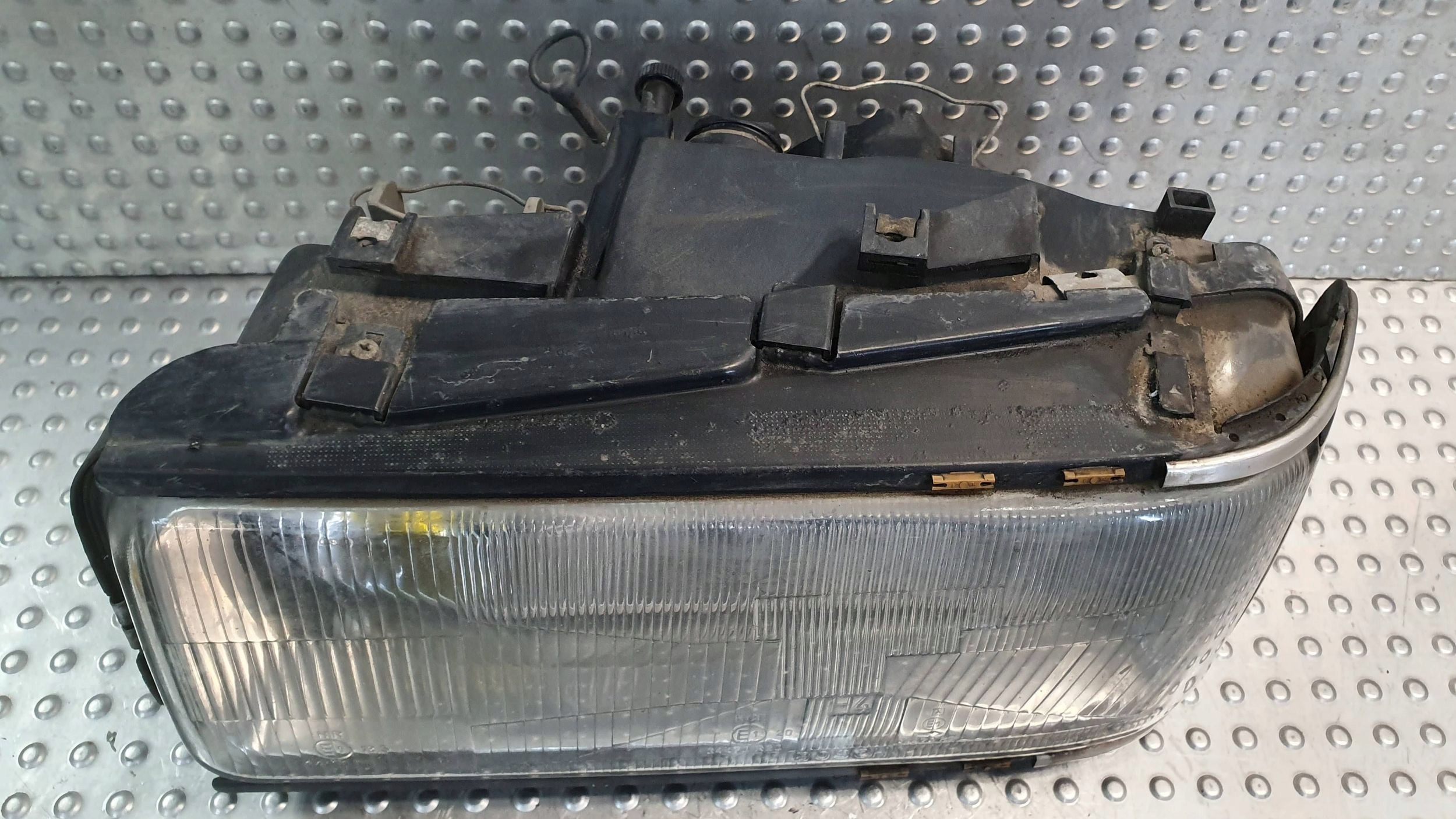 světlo předek levá AUDI 200 C3 83
