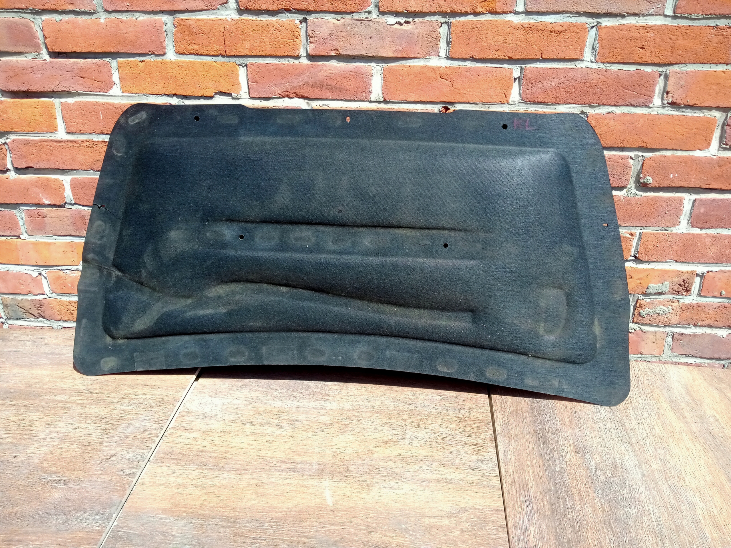 JEEP CHEROKEE KL LIBERTY 13-18R WYCISZENIE WYGŁUSZENIE MASKI