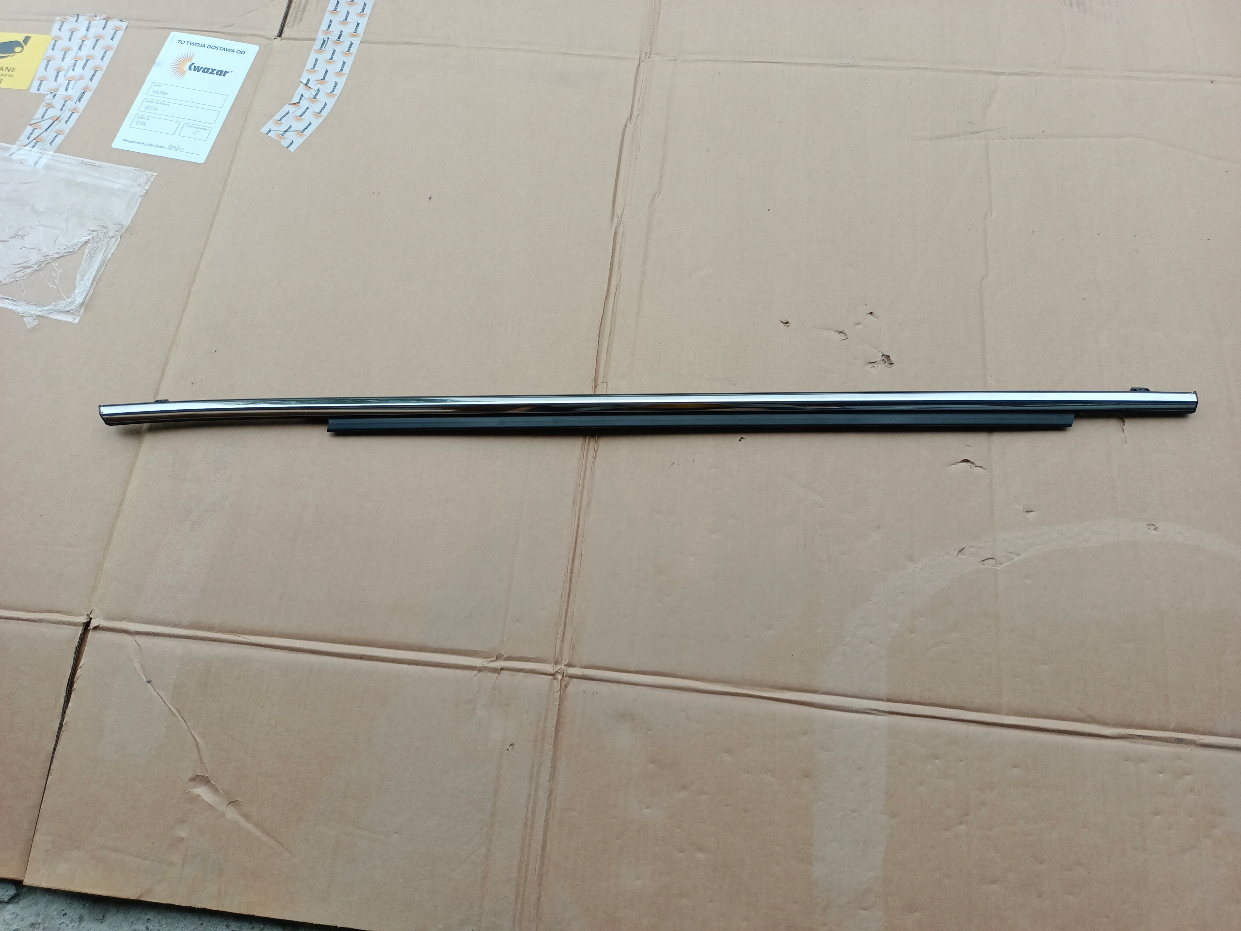 LISTWA ZGARNIAJĄCA LEWY TYŁ MAZDA CX5 II 17r - CHROM