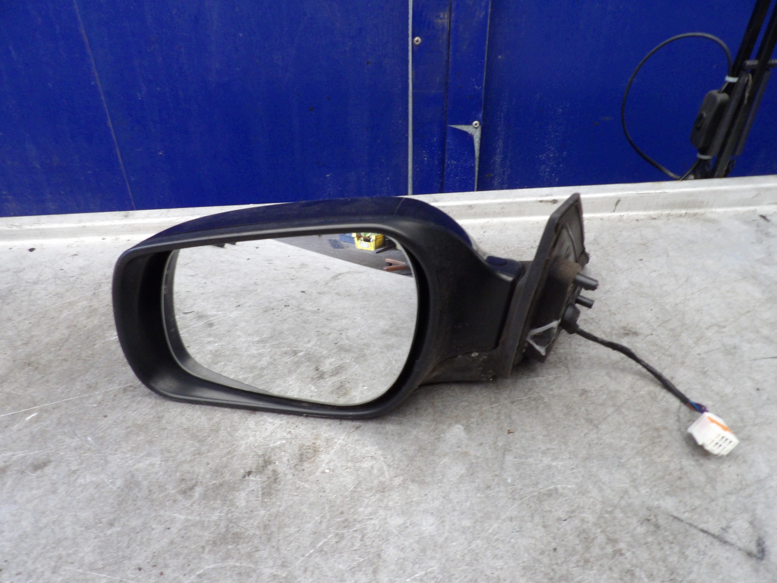 Mazda 6 and mirror left 5 vertical