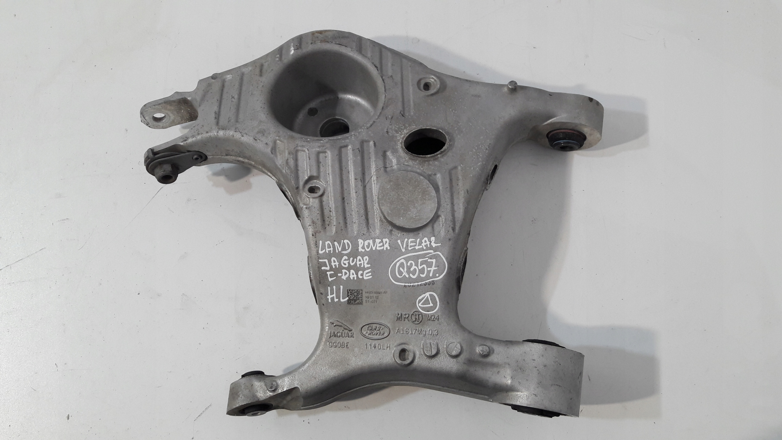 JAGUAR F-PACE Querlenker links heck LAND ROVER HK83-5B531-AF