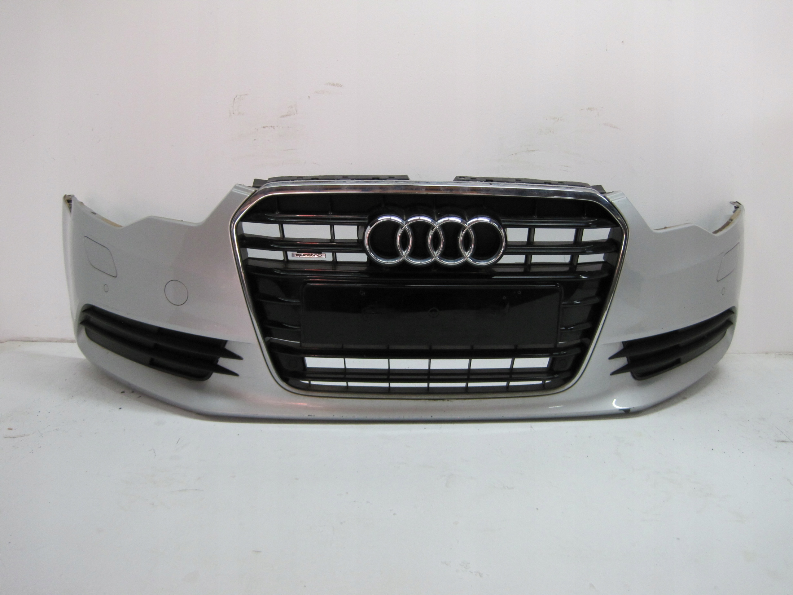 bumper Audi A6 4G0 PDC XENON 4PDC 13R front front