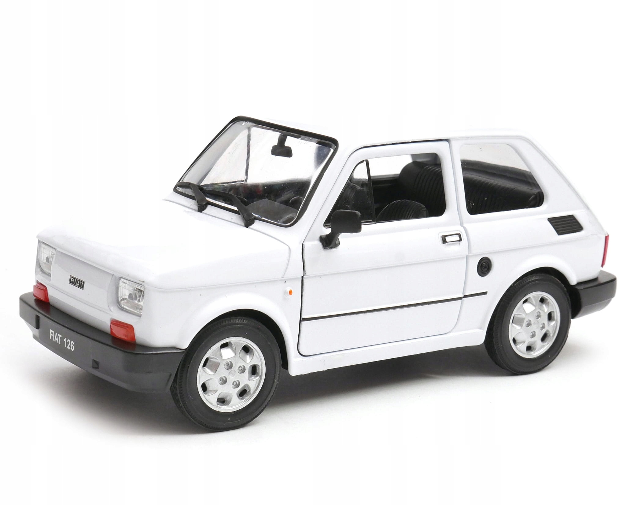 model v měřítku 1:21 Fiat 126p (Barva: bílá)