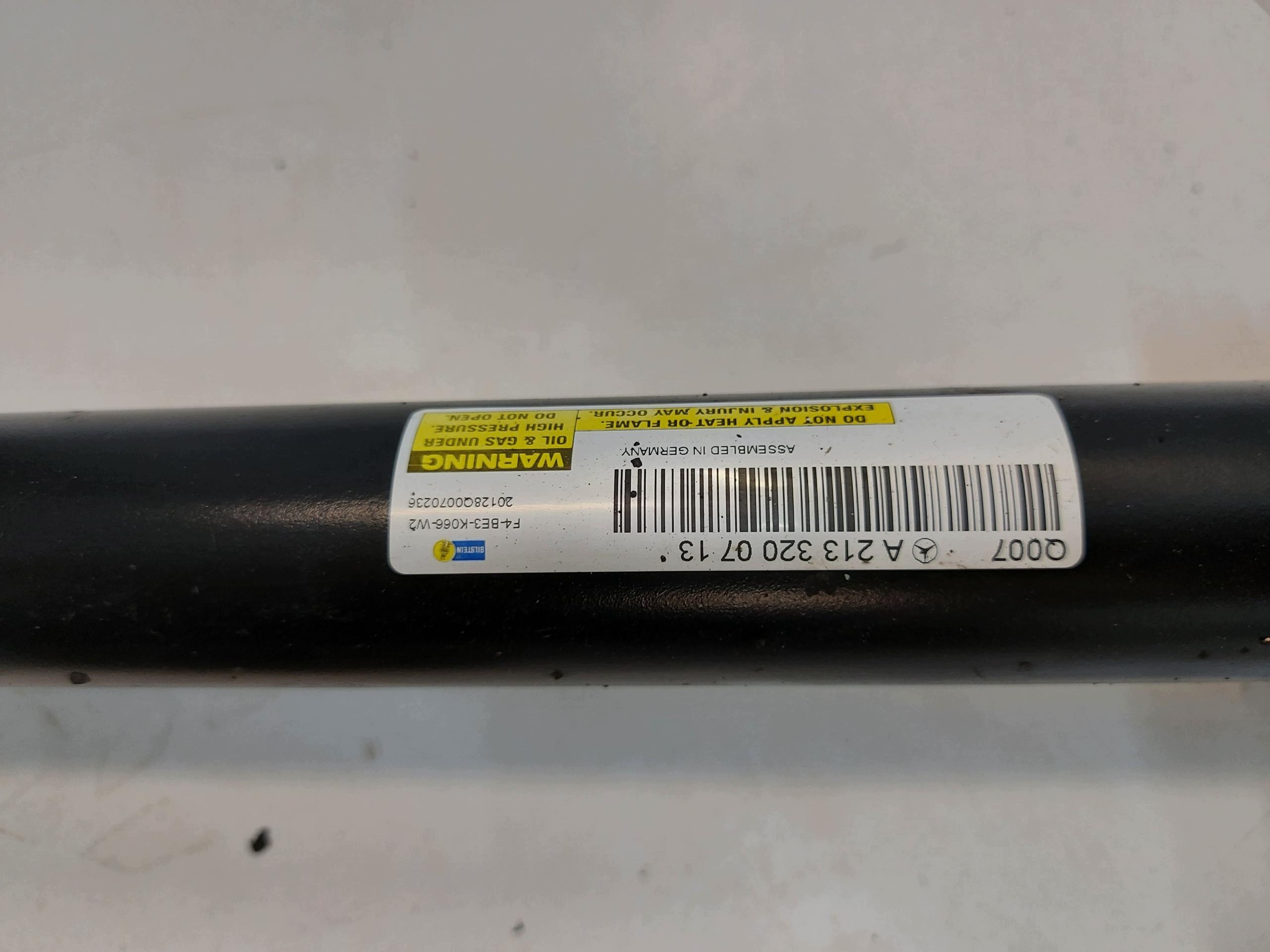 MERCEDES W213 E300de Kombi 2.0 CDI shock absorber front left A2133200713
