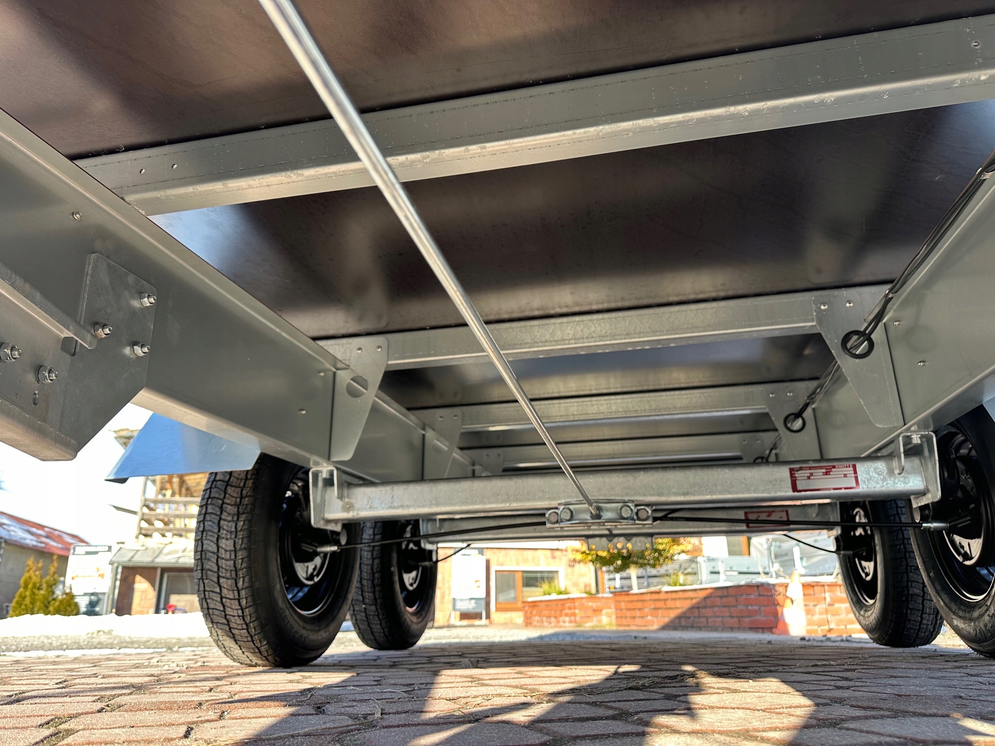 PRZYCZEPKA SAMOCHODOWA HL370 370x180 DMC 2700 ZASŁAW Ciężarowa