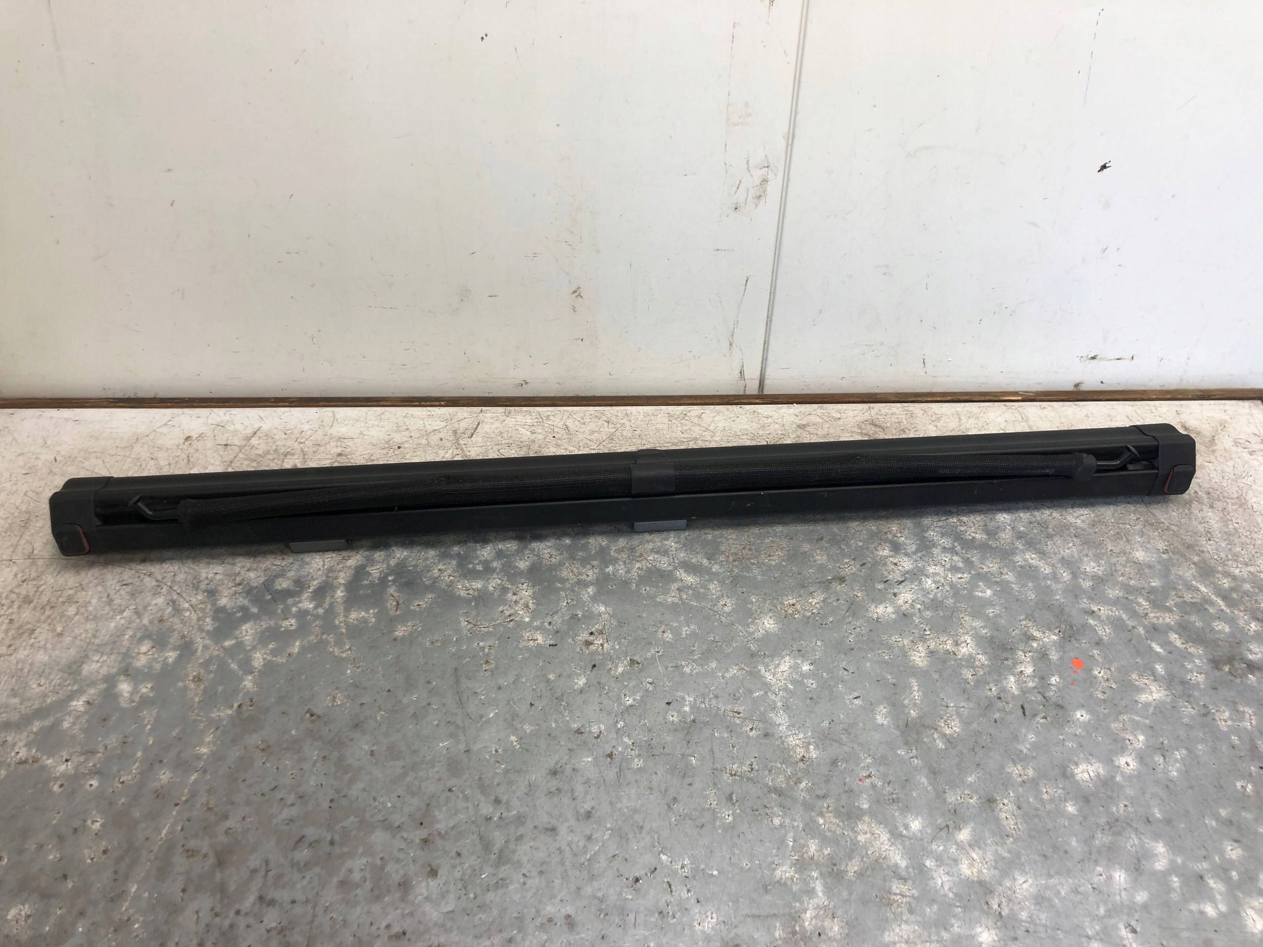 blinds net boot AUDI A4 B8 LIFT KOMBI 8K9861691