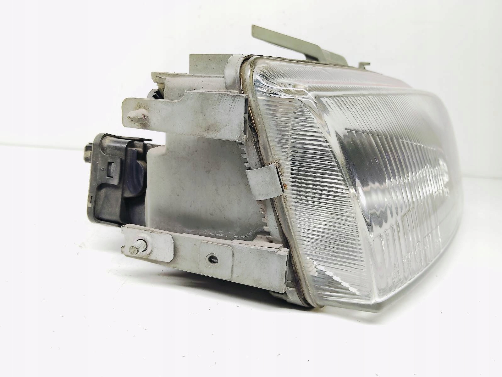 light front front right Fiat Punto and 1.1 R142598-00