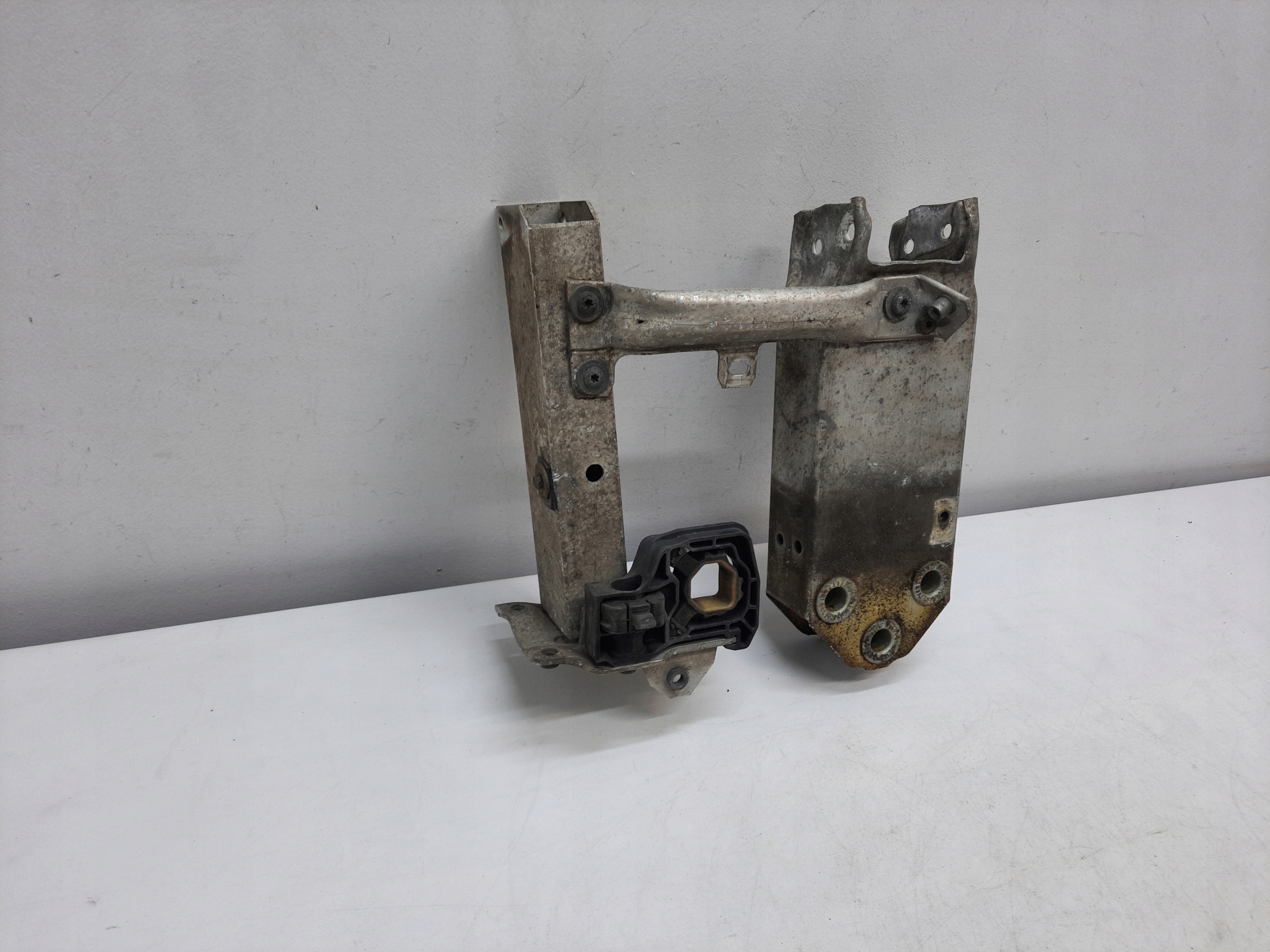 BMW 5 V F10 F11 09- beam tip right front original