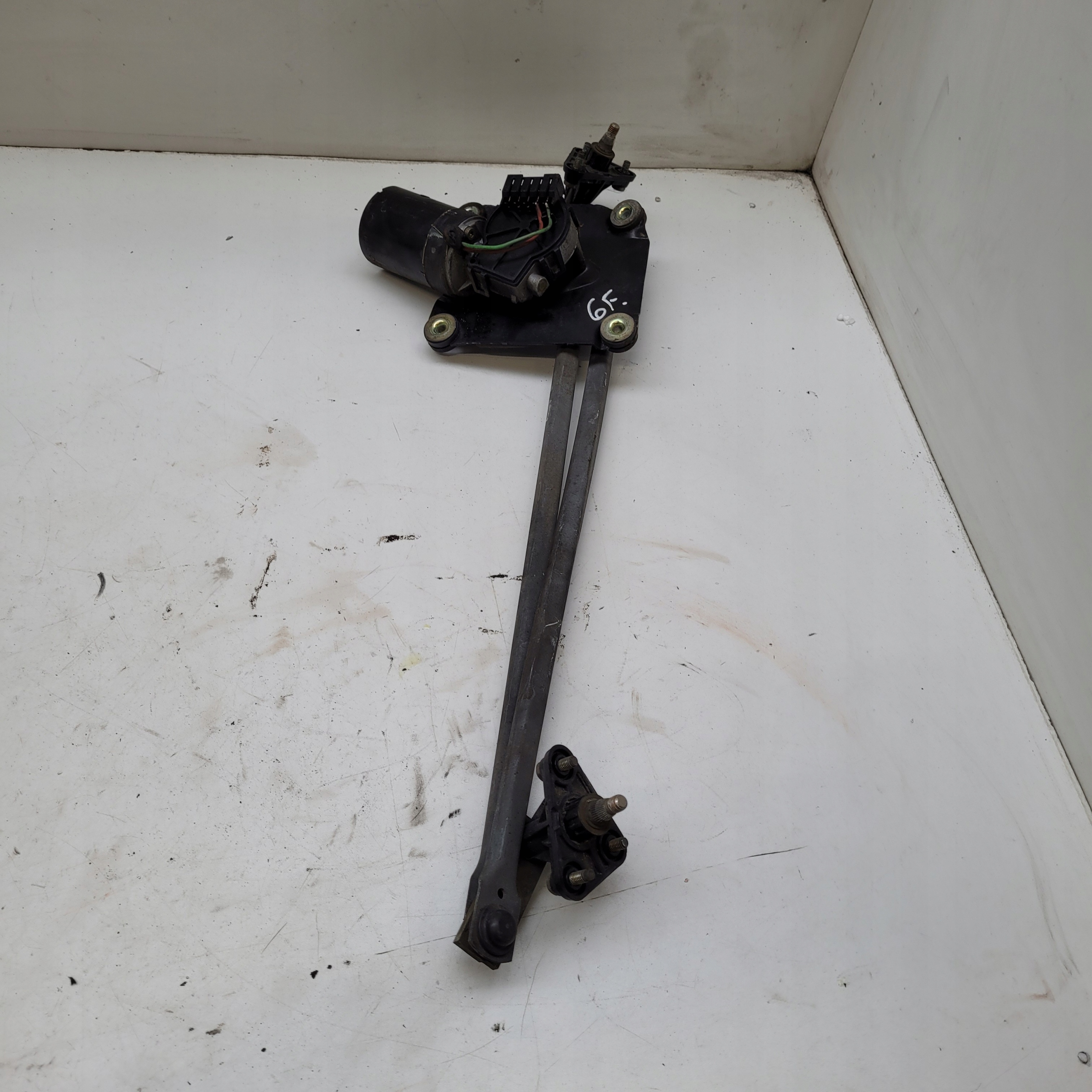 Wycieraczek15 - Механізм склоочисника передній VOLVO V40 S40