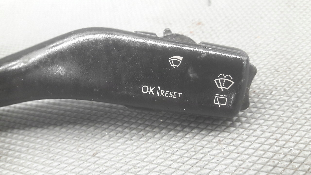 1K0953519A Przelacznik wycieraczek seat leon Typ silnika Brak informacji