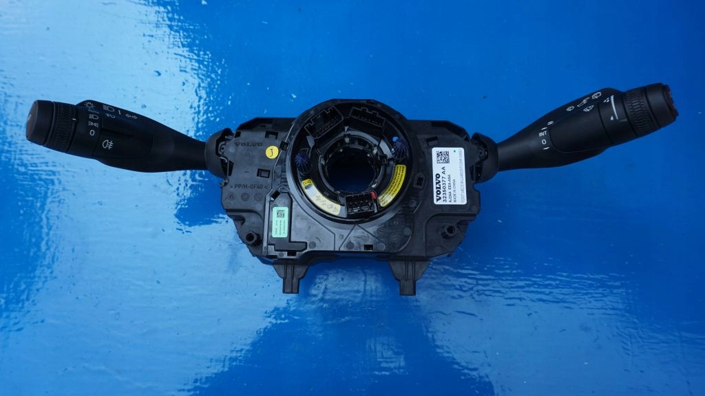 VOLVO S60 V60 XC60 II steering wheel levers and controls ring