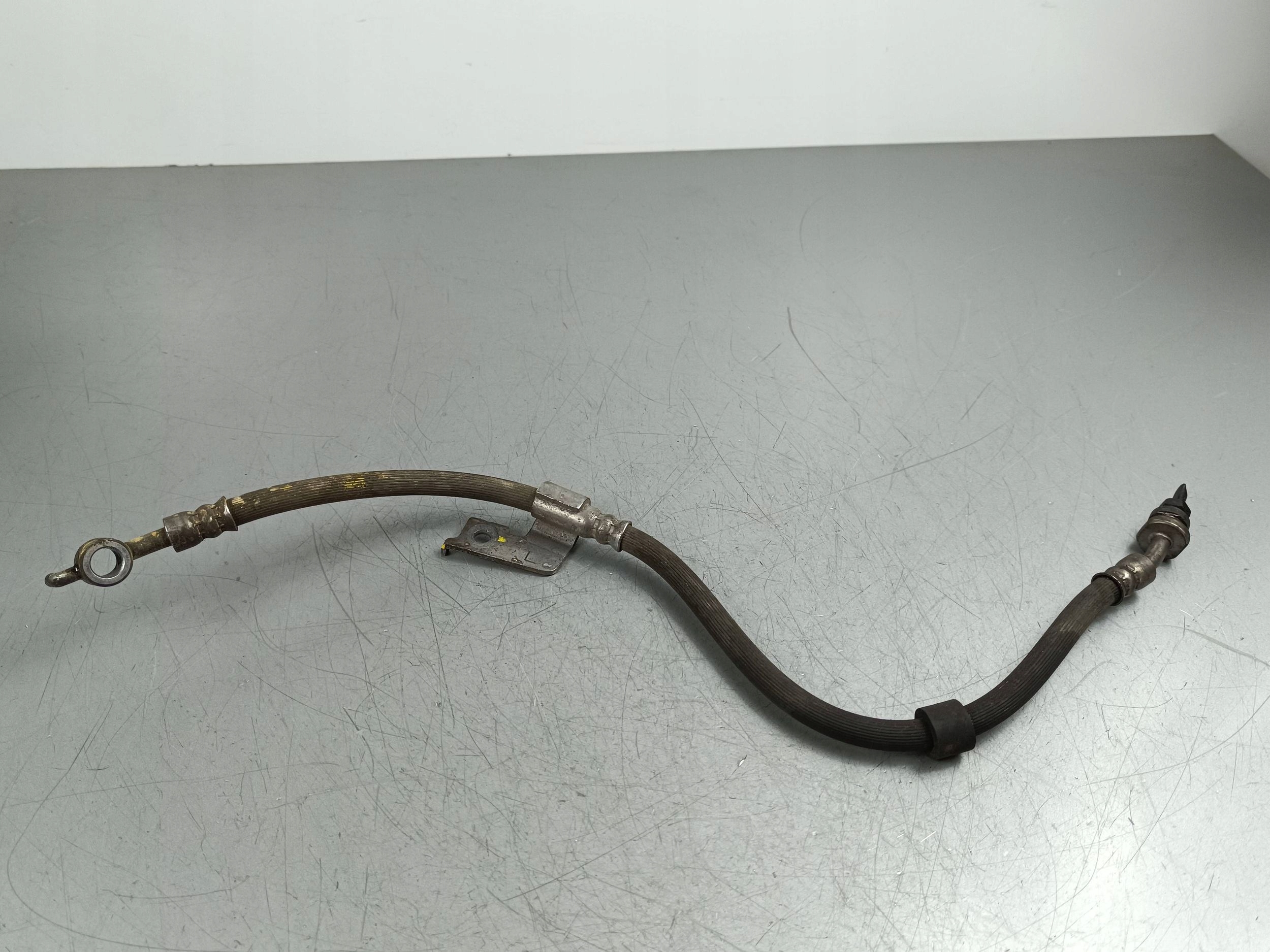 2020 kia STINGER тормозной шланг