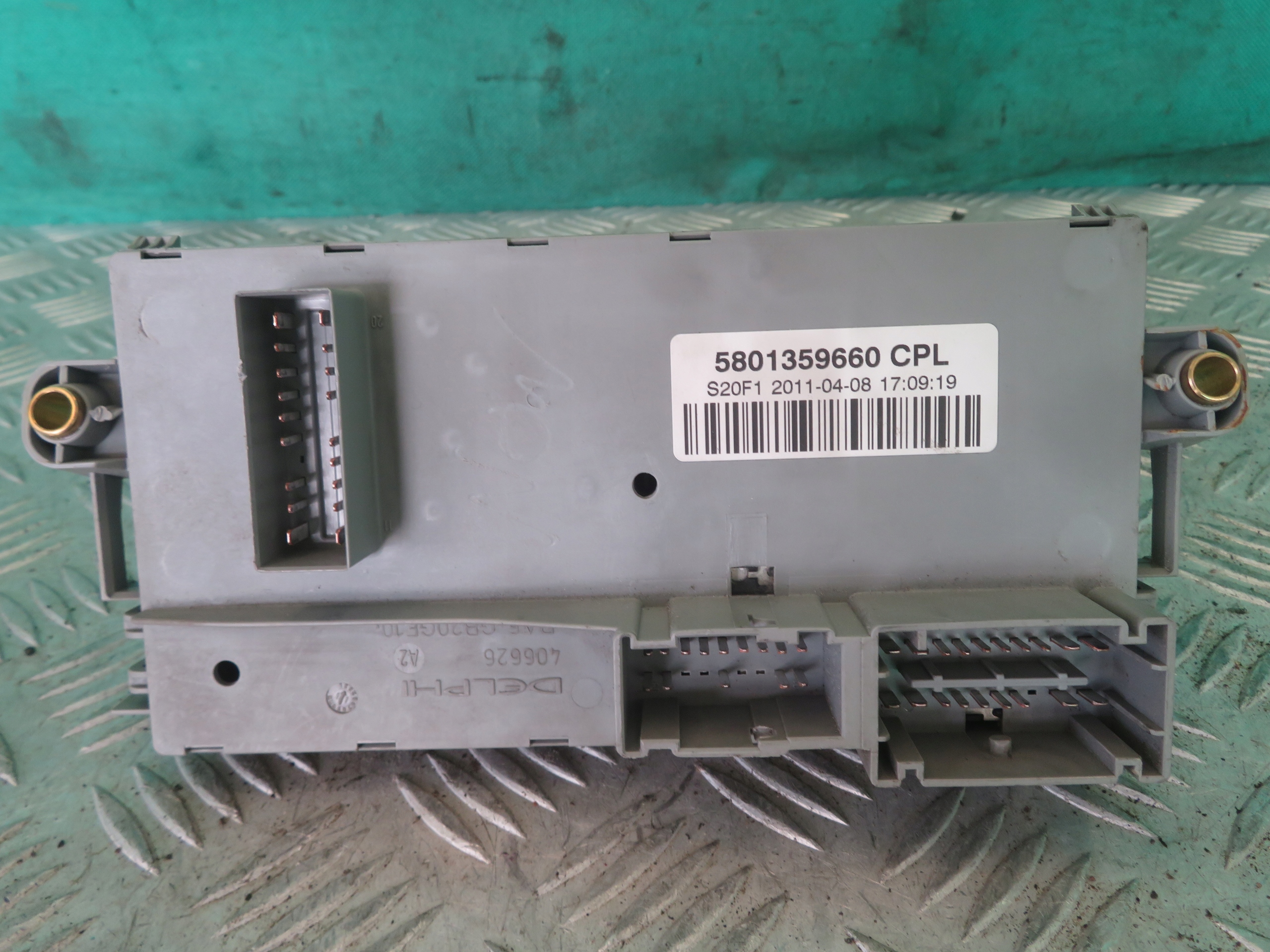 Module fusibles IVECO DAILY 11R 5801359660