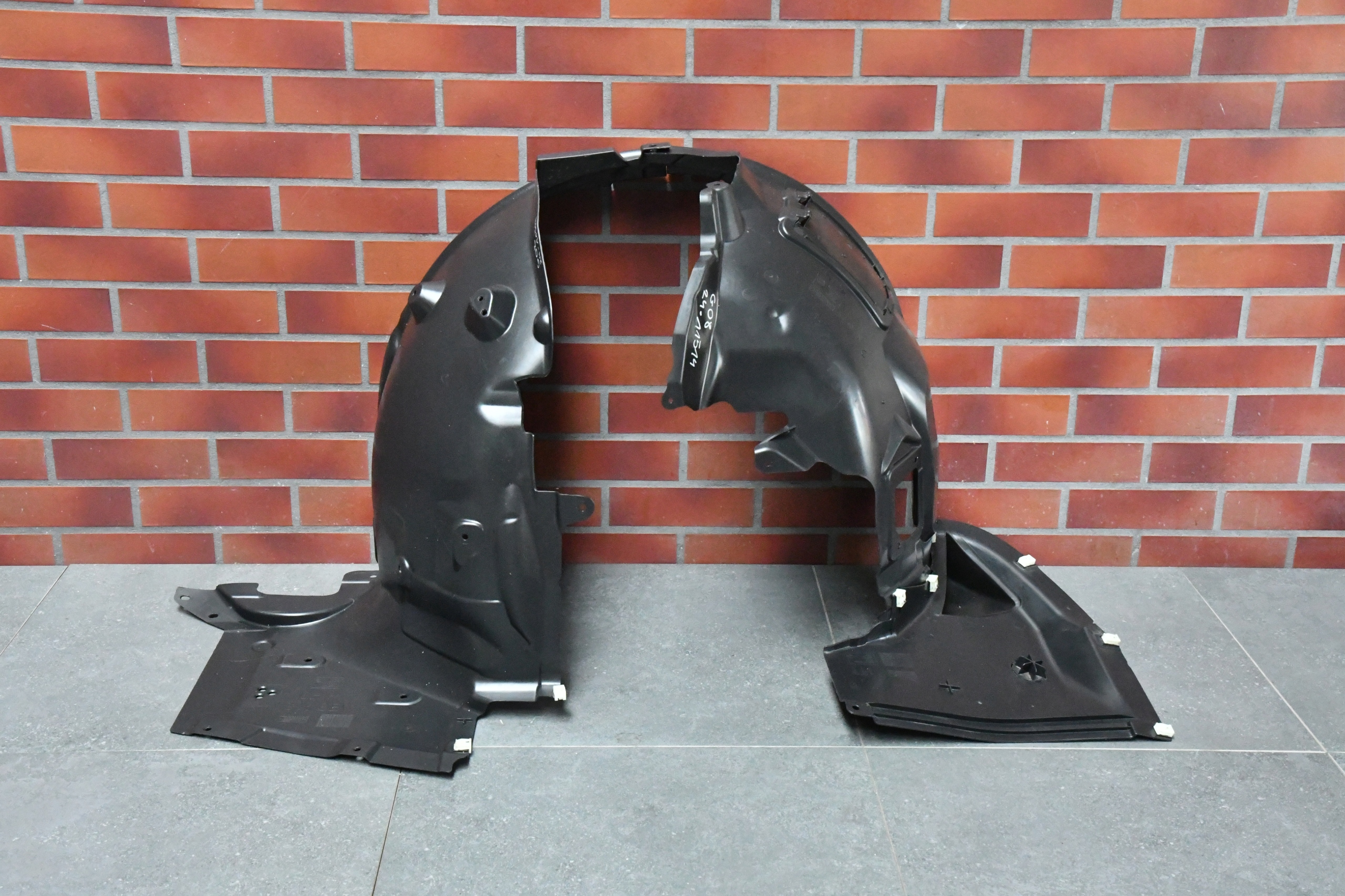 mudguard left front cover BMW iX3 G08 BEV ELEKTRYK m-packet