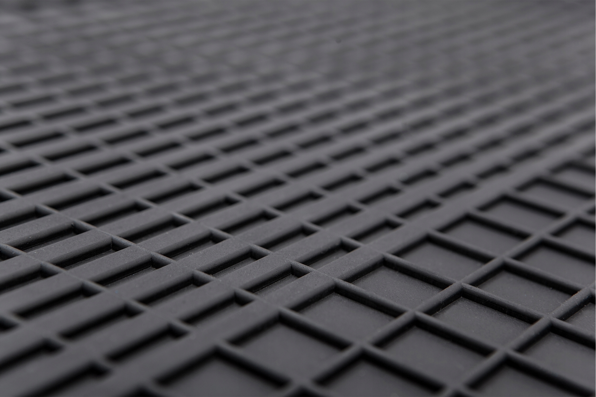 PRZEDNIE DYWANIKI GUMOWE KORYTKA do FIAT 500 Liczba elementów 2