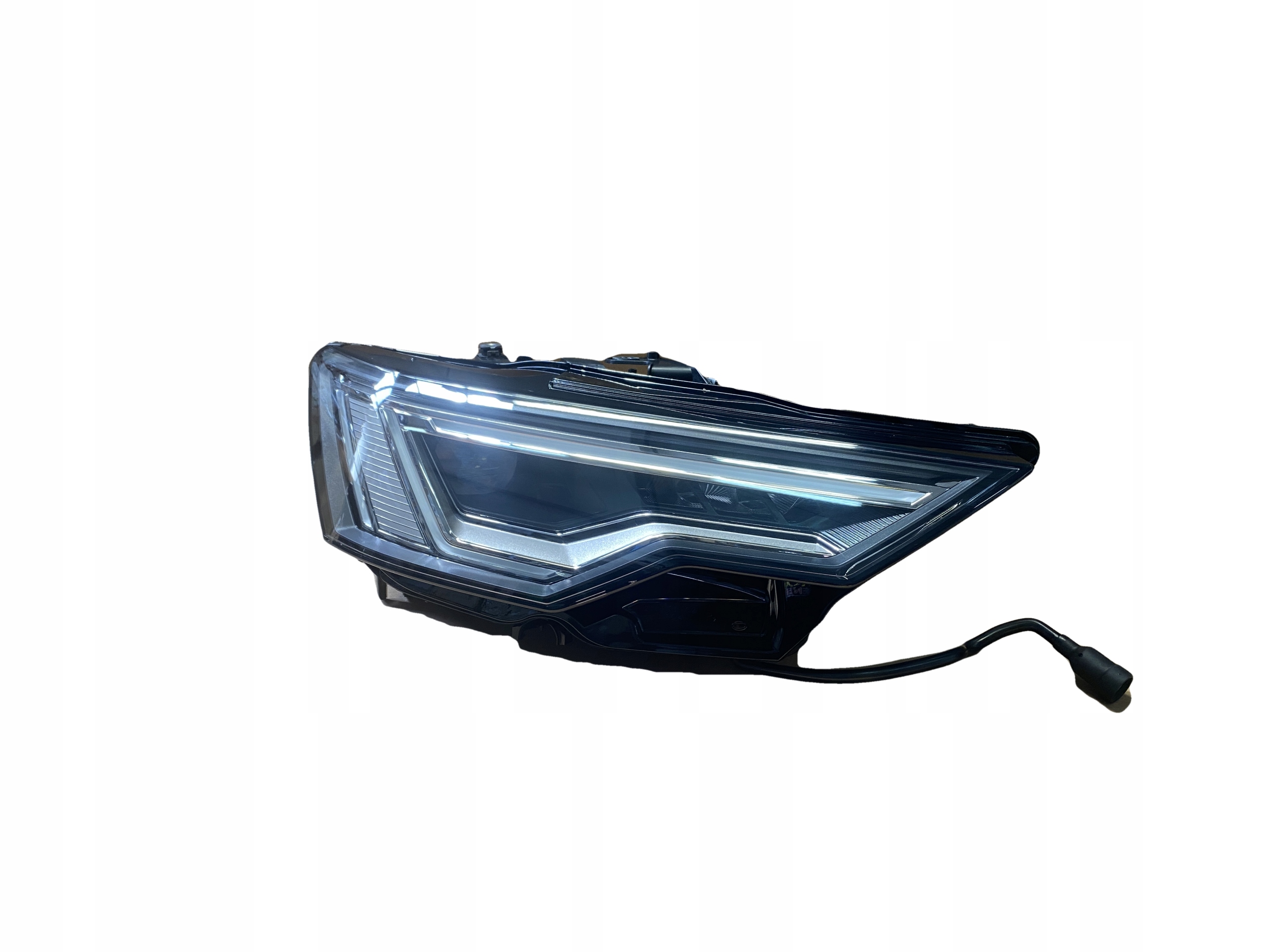 AUDI A6 4K C8 LAMPA PRAWA MATRIX BEAM 4K0941040