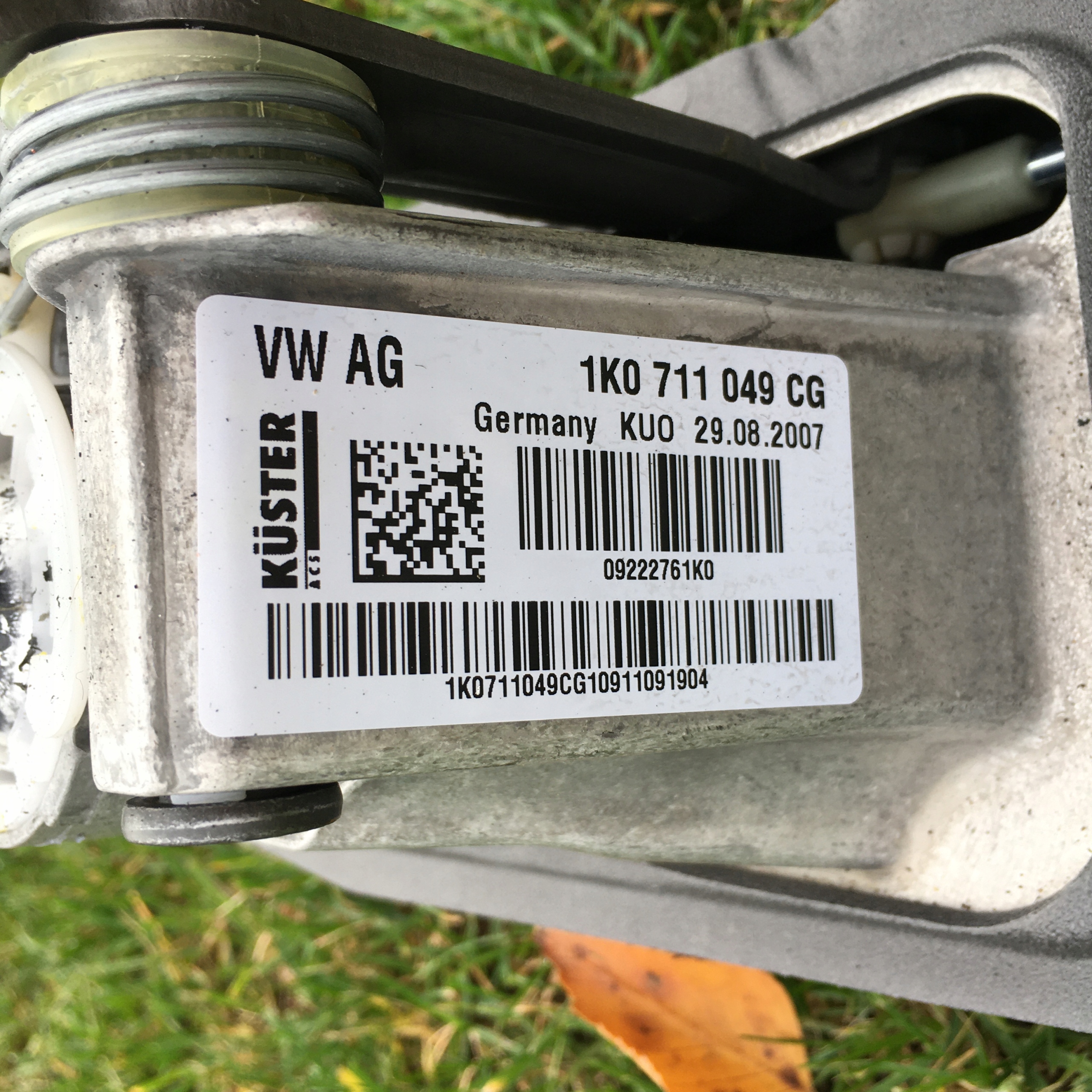 A3 10R 1,6 TDI CR 5B LEWAREK WYBIERAK 1K0711049CG Rodzaj skrzyni Manualna