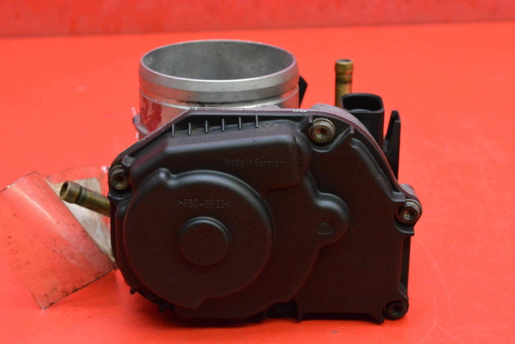 Valvola a farfalla 06A133064M VW GOLF 4 IV 1.8 20V 125 KM 97-06