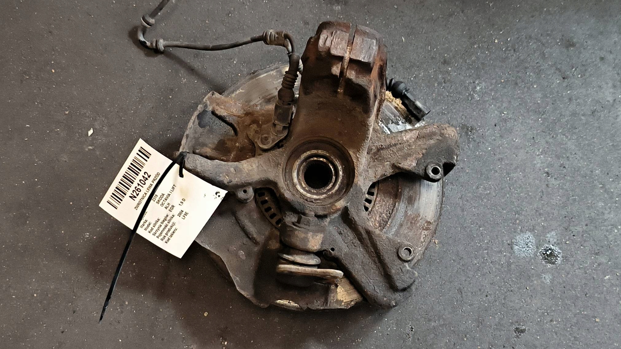 swing left front SKODA OCTAVIA and LIFT