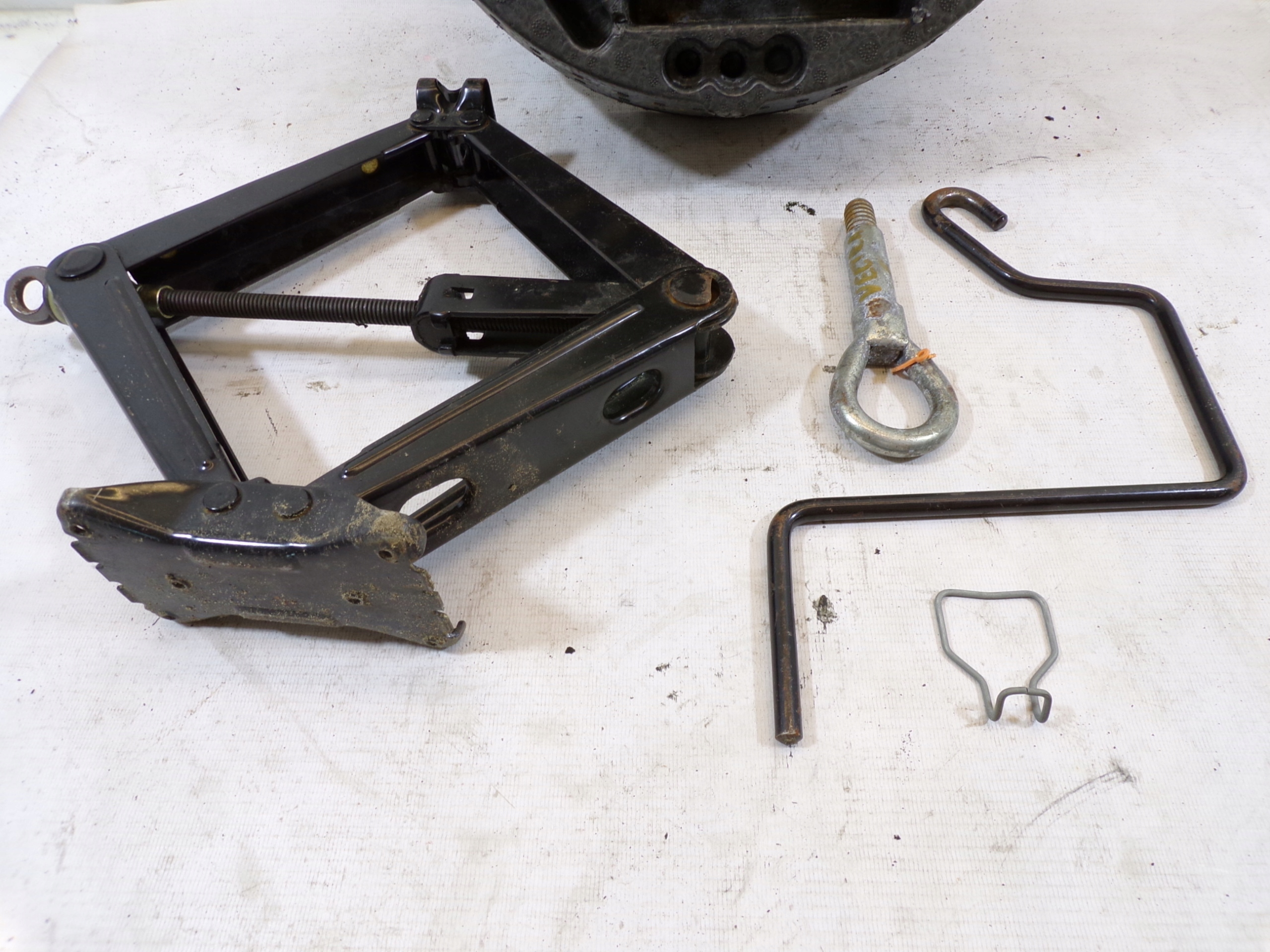boot floor well OPEL VECTRA C LIFT