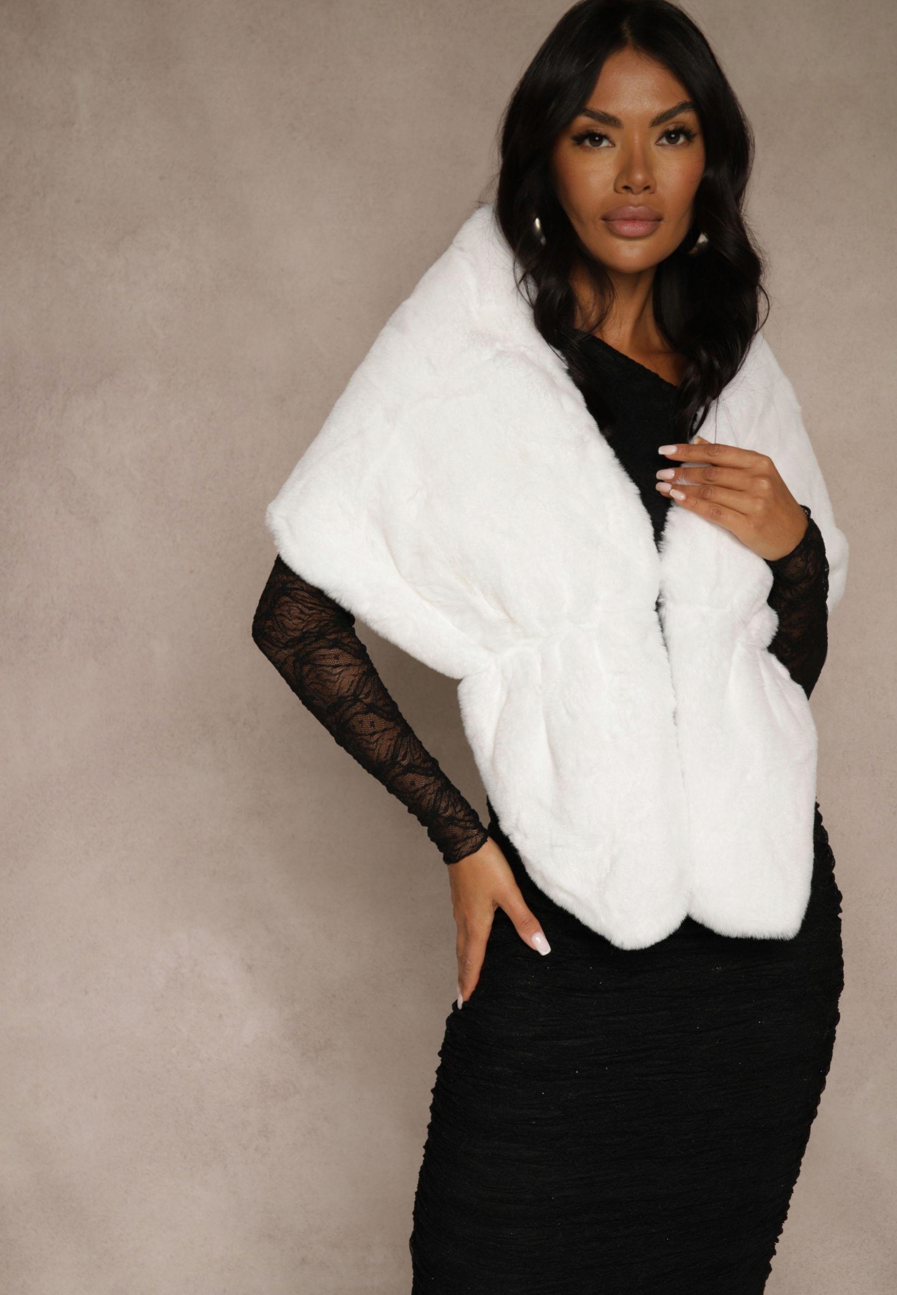 Renee Białe Ponczo damski