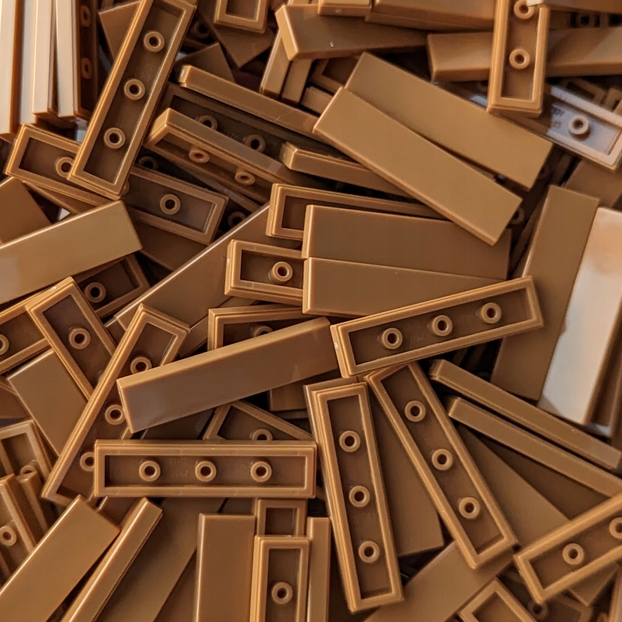 

Pakiet Lego 2431 Tile 1x4 śr. nugat 6102998 10sztN