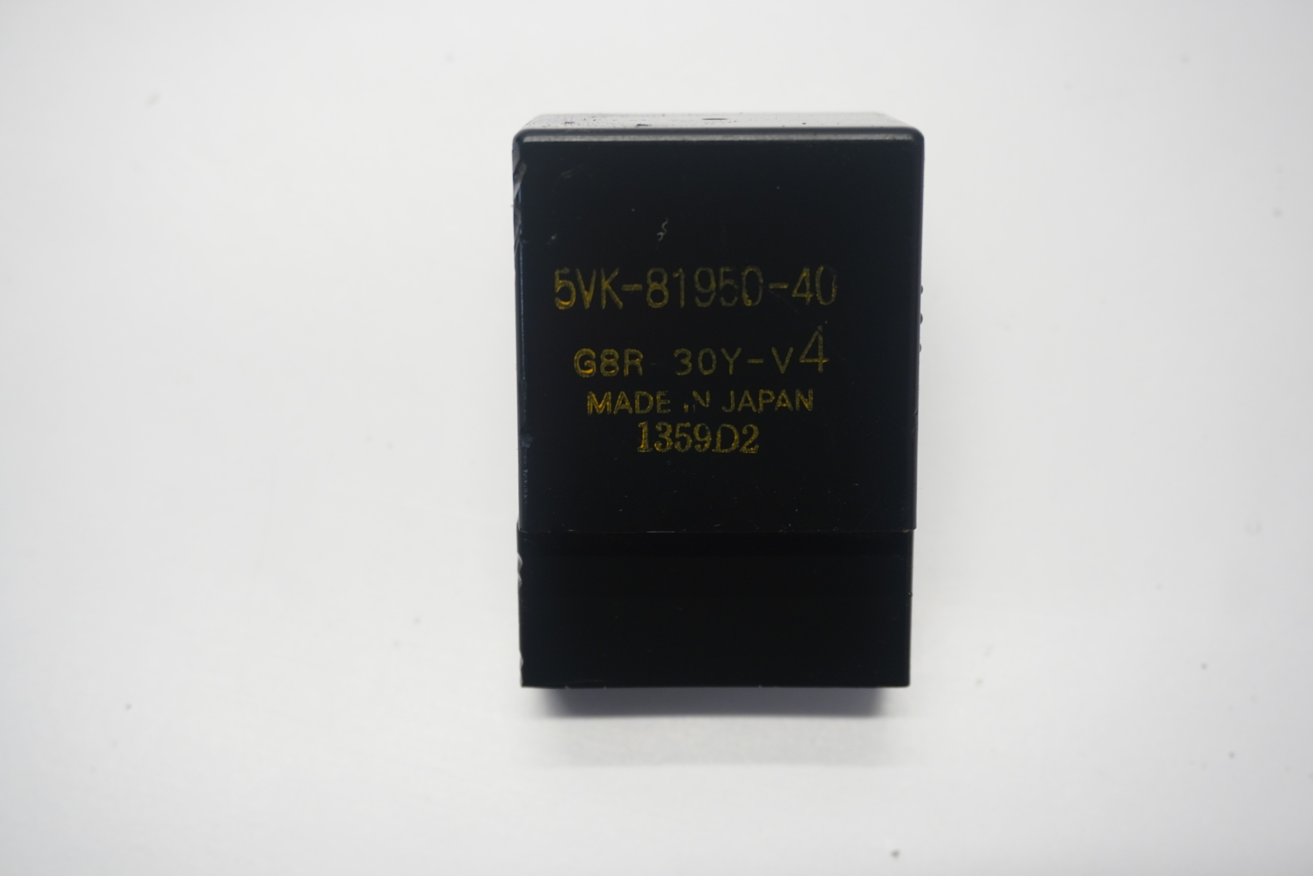 YAMAHA R1 R6 FZ6 FZ8 FZ1 РЕЛЕ 5VK 81950 40