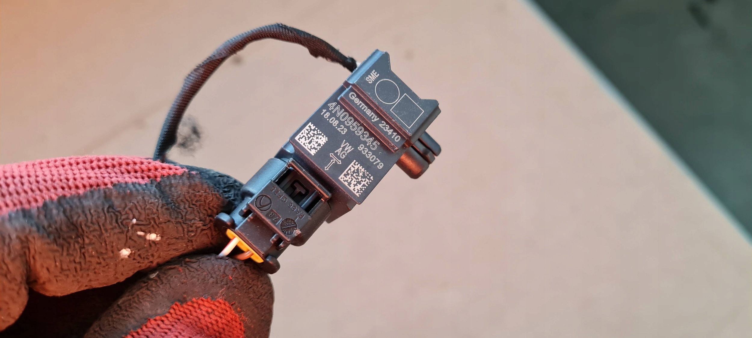 SQ5 Q5 80A LIFT CRASHSENSOR DRUCKSENSOR UDERZENIOWY CONNECTOR CONTACT 4N0959345 A6 C8 A7