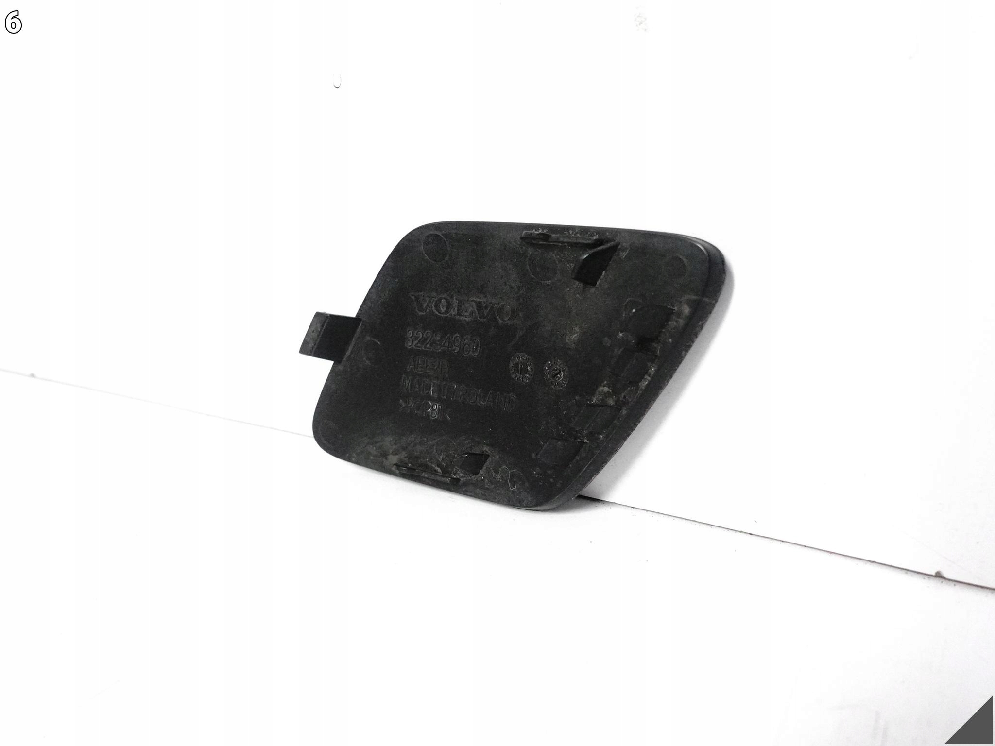 VOLVO XC60 II (2 GENERACJA) R-design LIFT 21- towing hook cap W bumper front