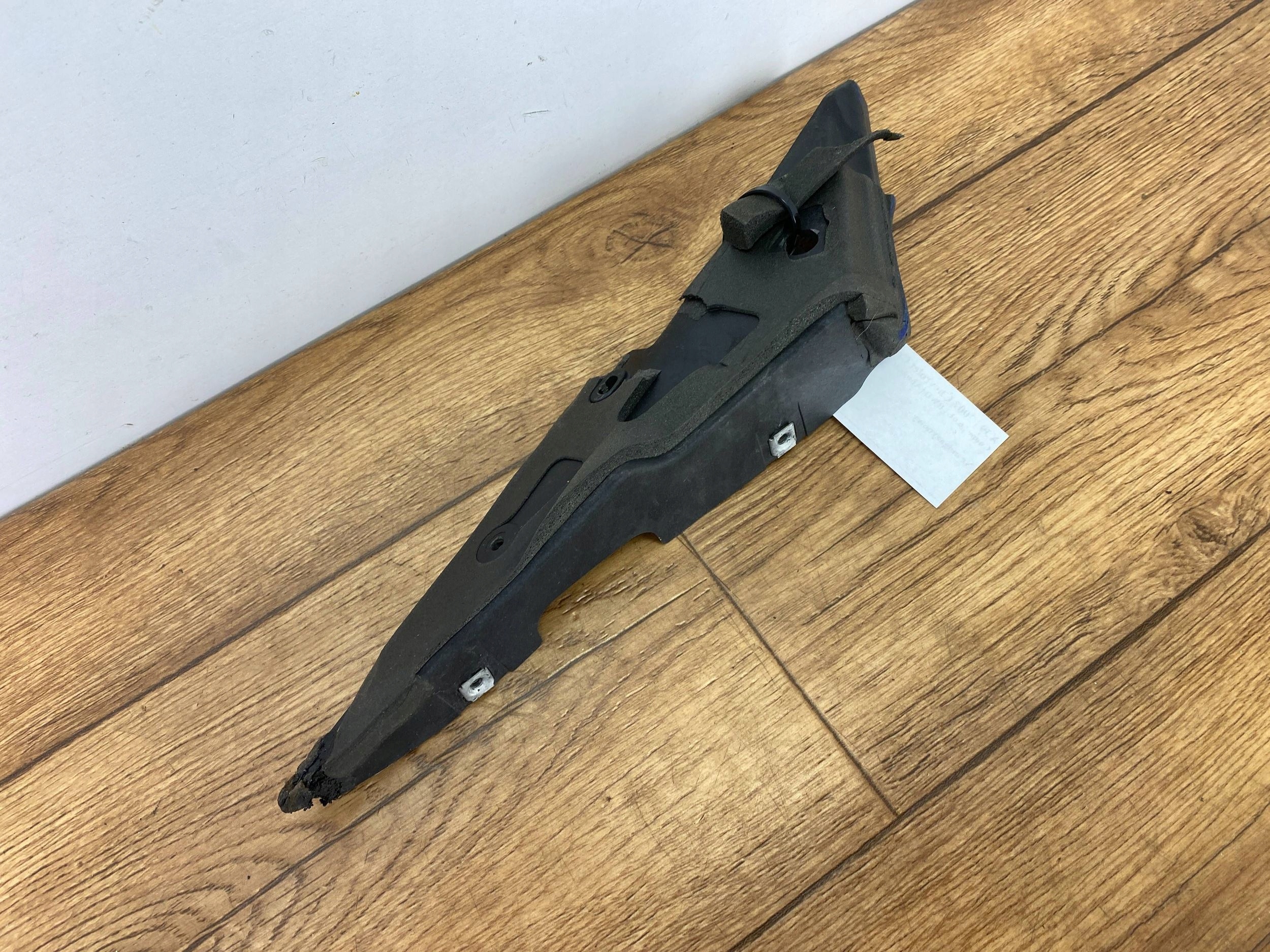 Support plaque Couvre Chevrolet Corvette C6 2005+