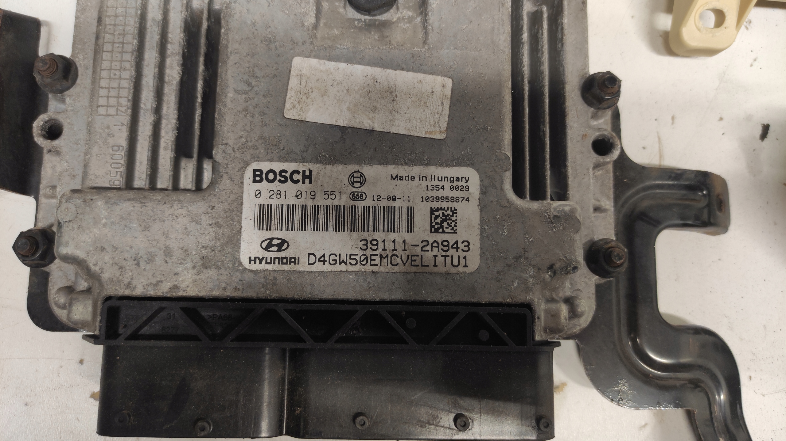 HYUNDAI I30 II 1.6 CRDI computer running board starter 39111-2A943