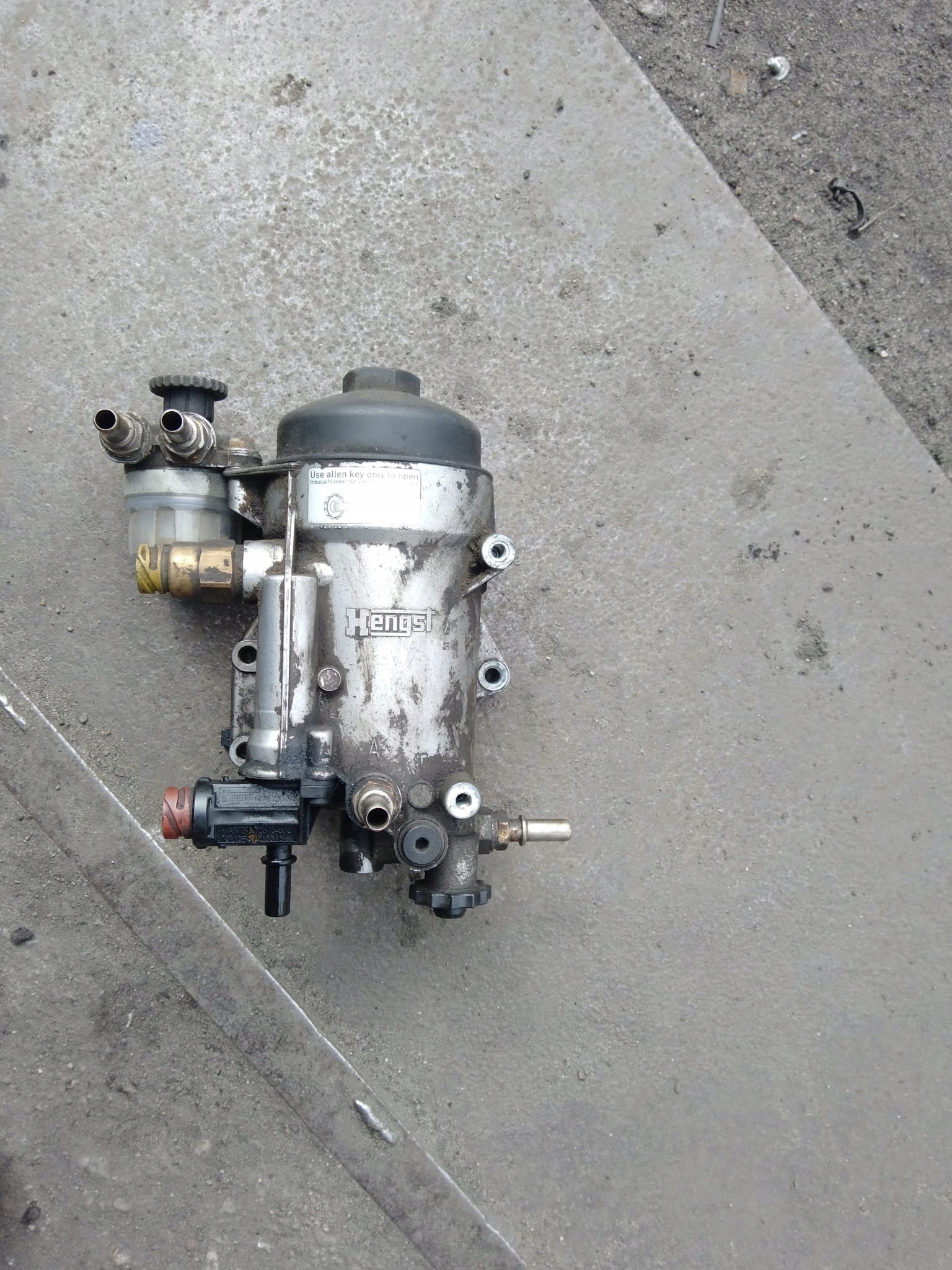 OBUDOWA PODSTAWA FILTRA PALIWA MAN TGX TGS TGL TGA