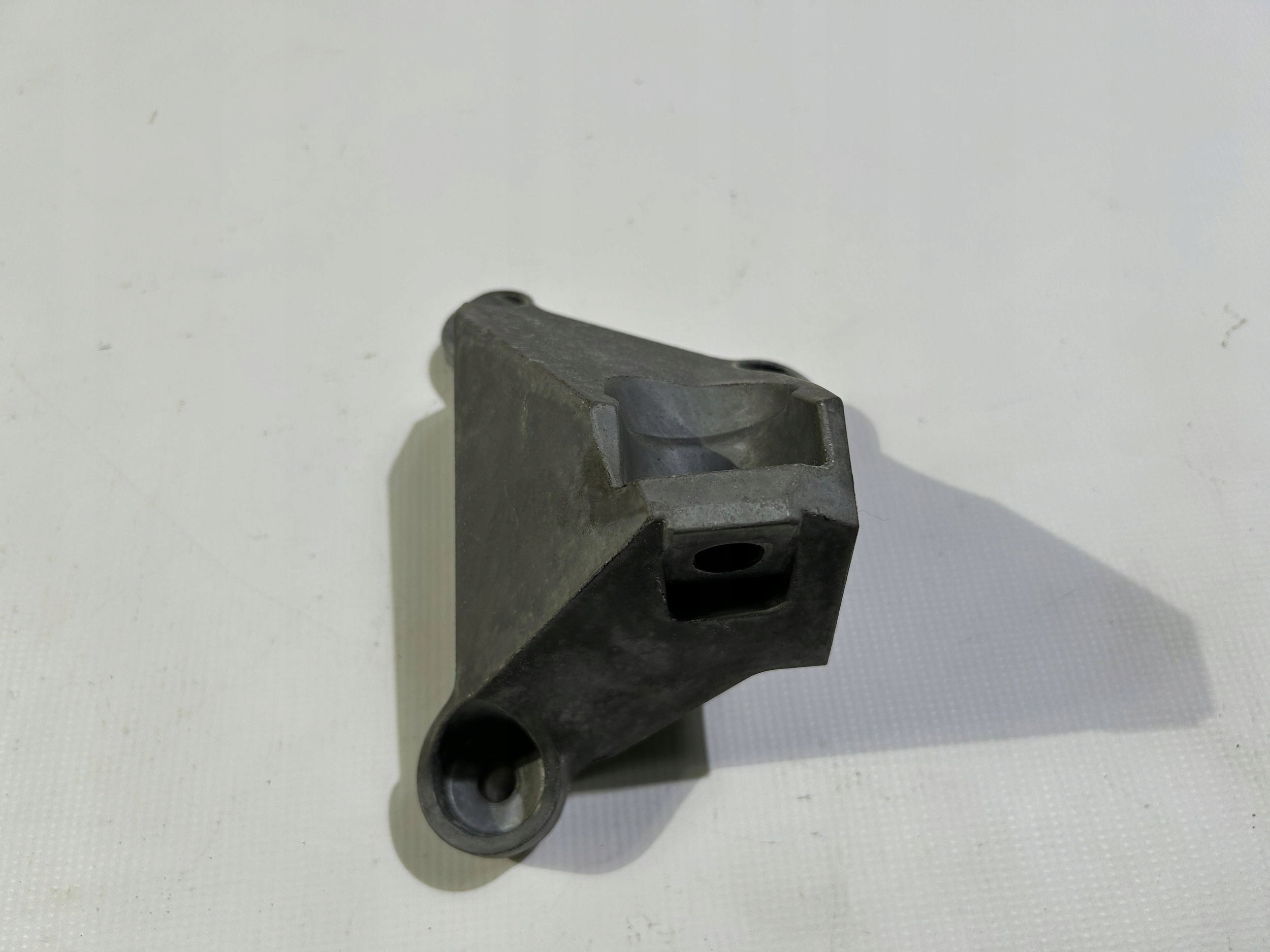 engine mount right holder right Chevrolet Camaro 3.6 2009