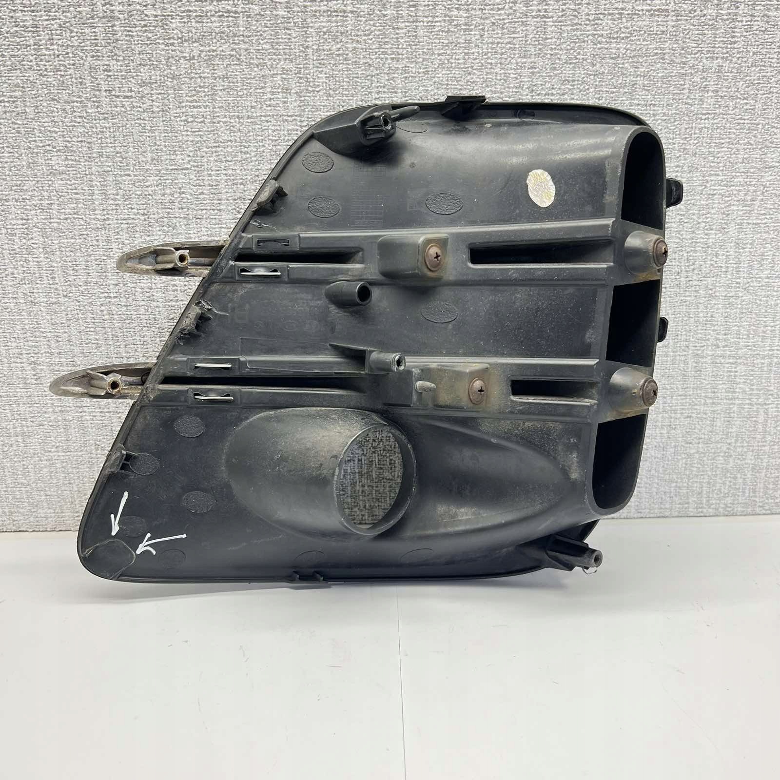 KIA RIO 3 III LIFT mřížka nárazníku pravá pravý předek 86584-1W700