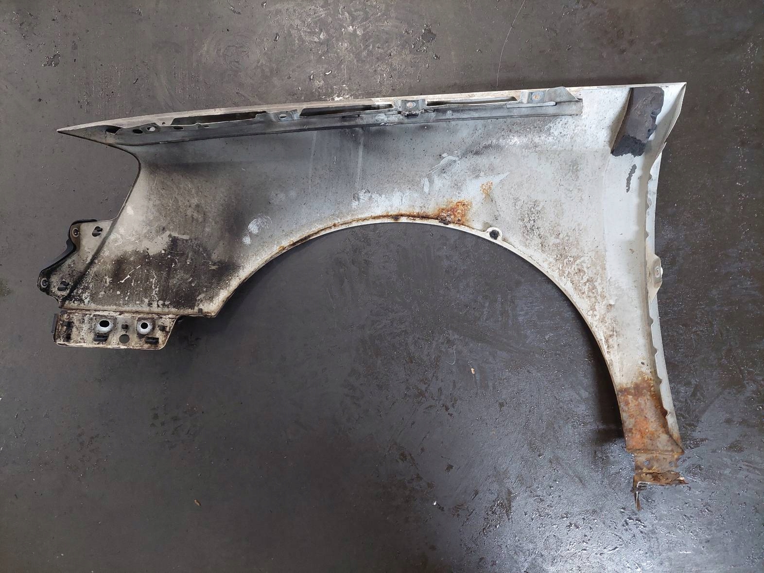 complete front bonnet bumper fender light VOLKSWAGEN PASSAT B6 R115