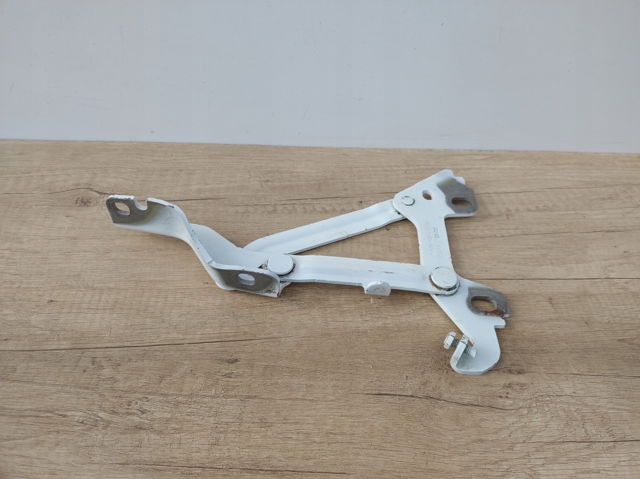 right hinge bonnets MERCEDES GLK W204 LIFT bracket