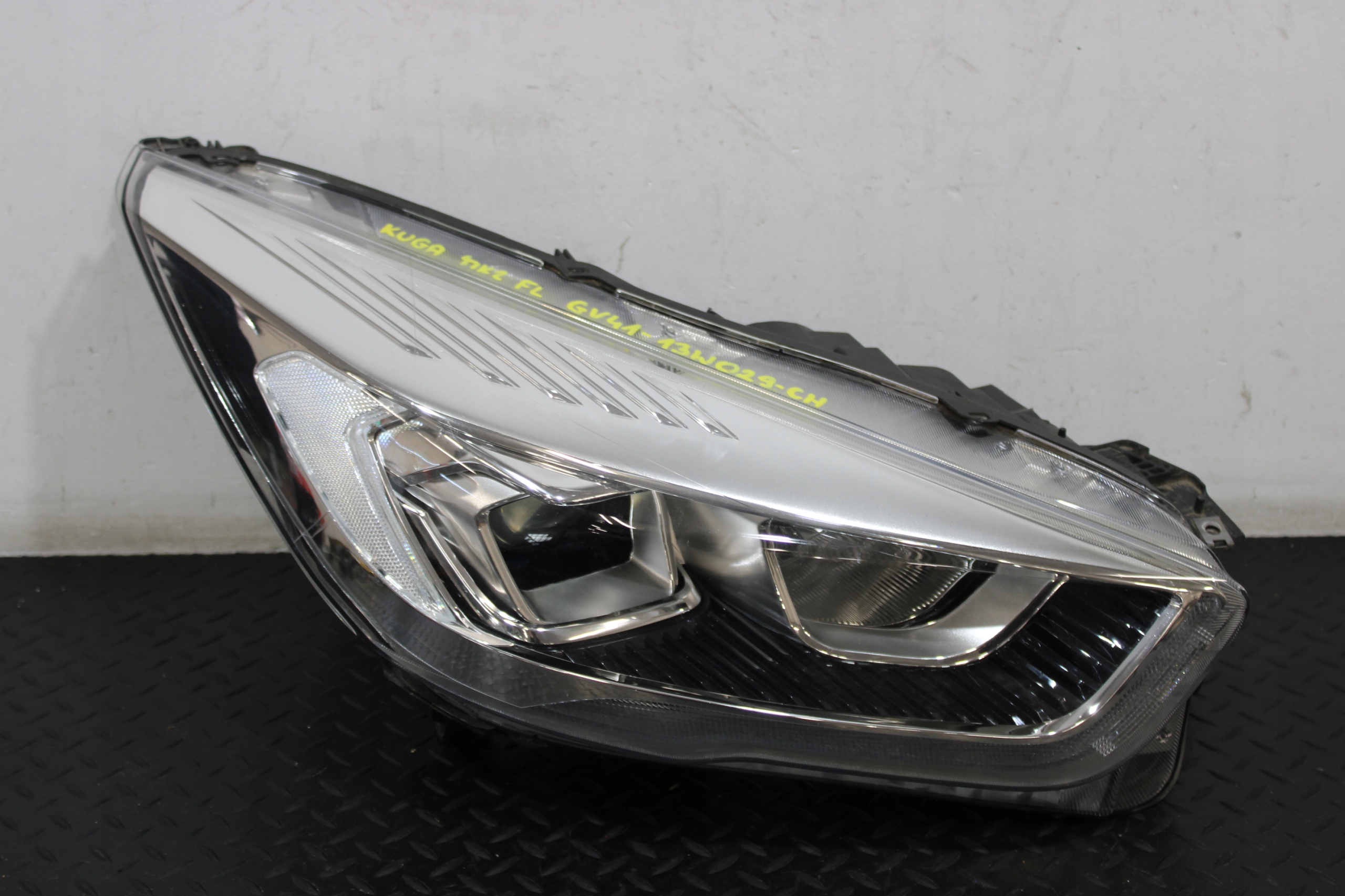 light right front FORD KUGA MK2 LIFT GV41-13W029-CH