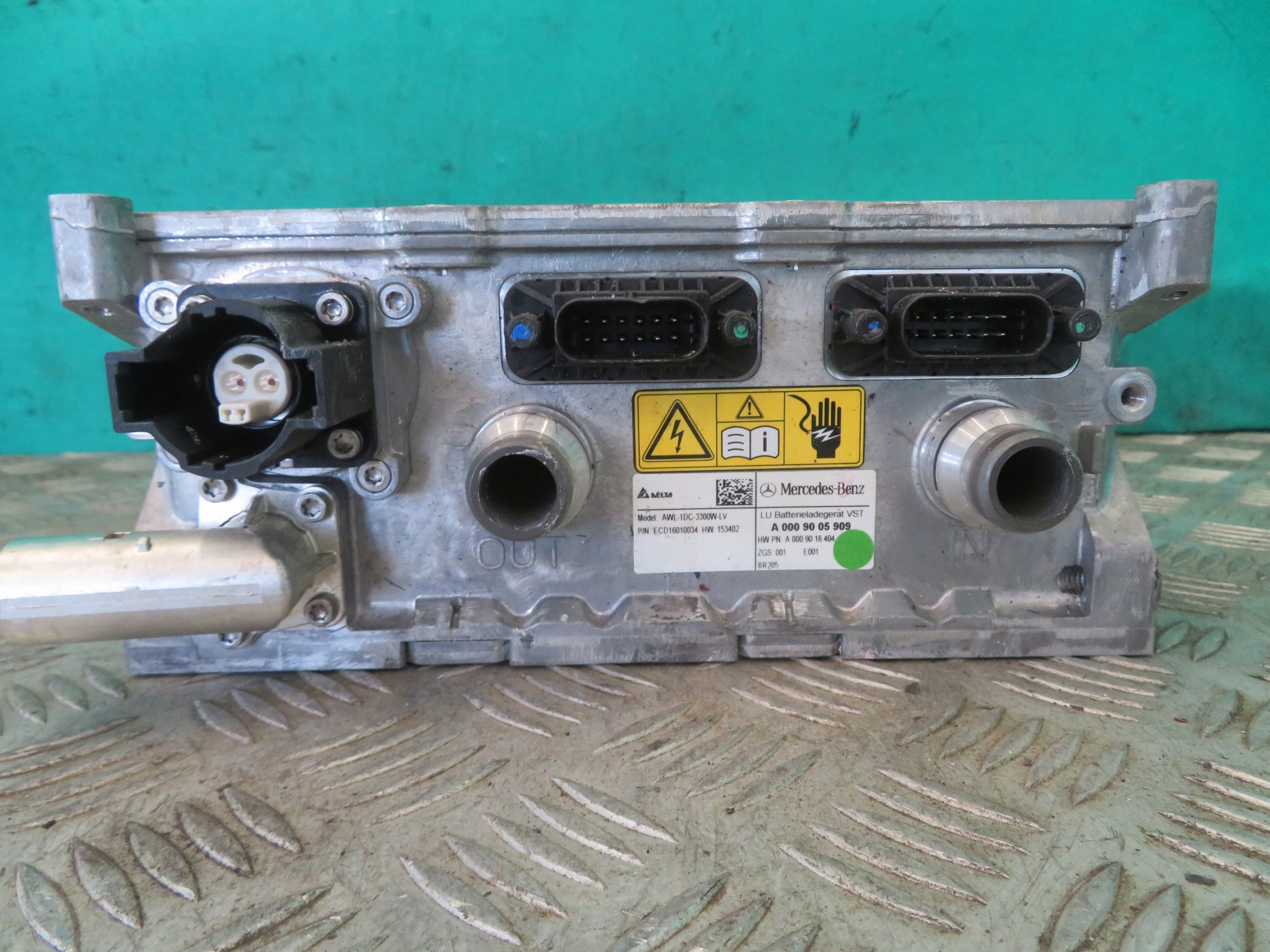 LADOWARKA BATERII MERCEDES W205 C KLASA 17R