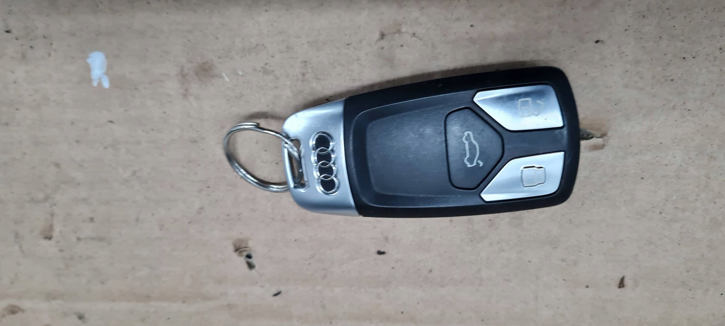 A5 8W klíček obal 4M0959754T Q7 4M Q5 A4 B9 8W