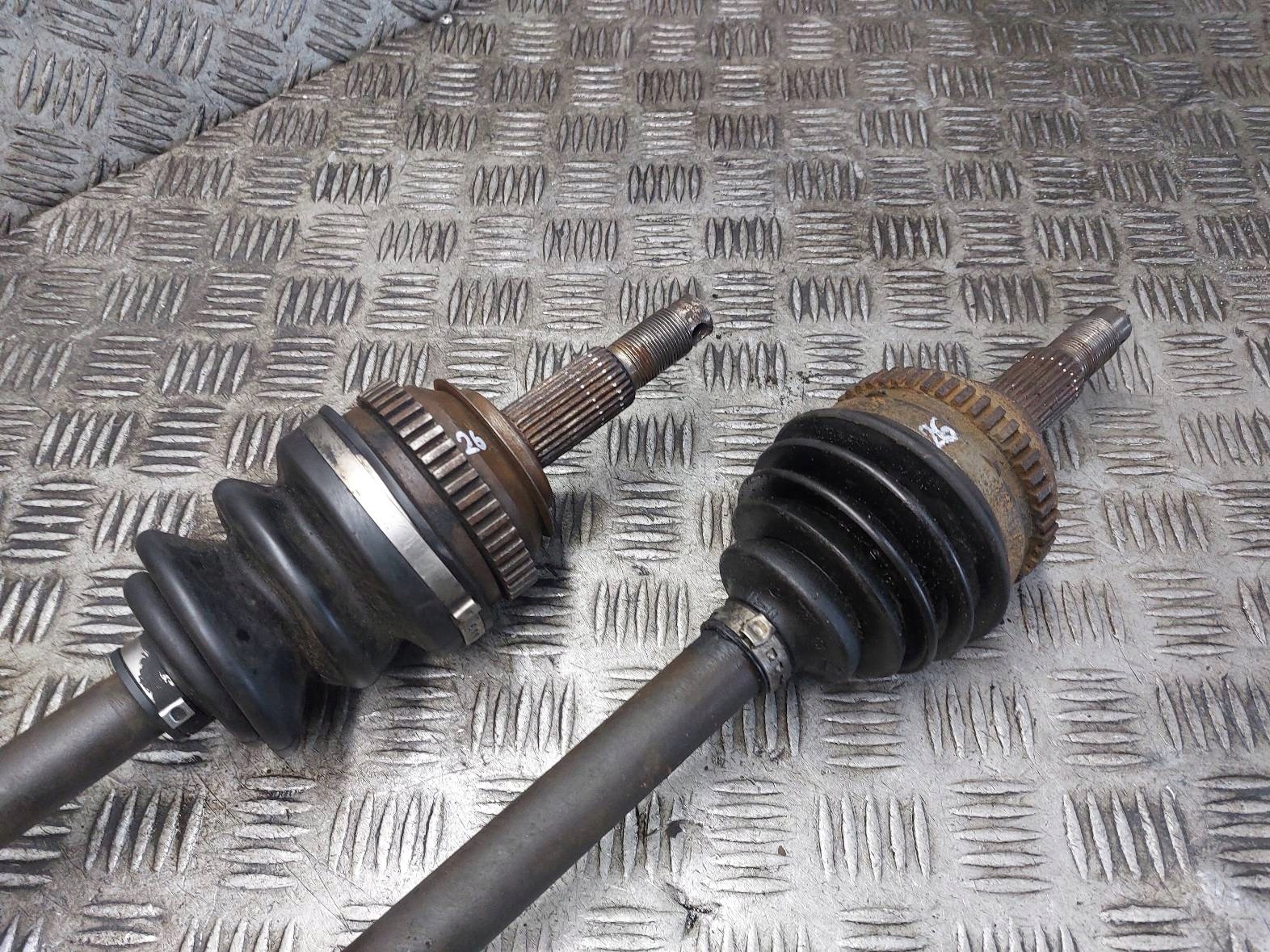 semi-axis left front right front AUTOMAT CHRYSLER GRAND VOYAGER IV 2.8 CRD
