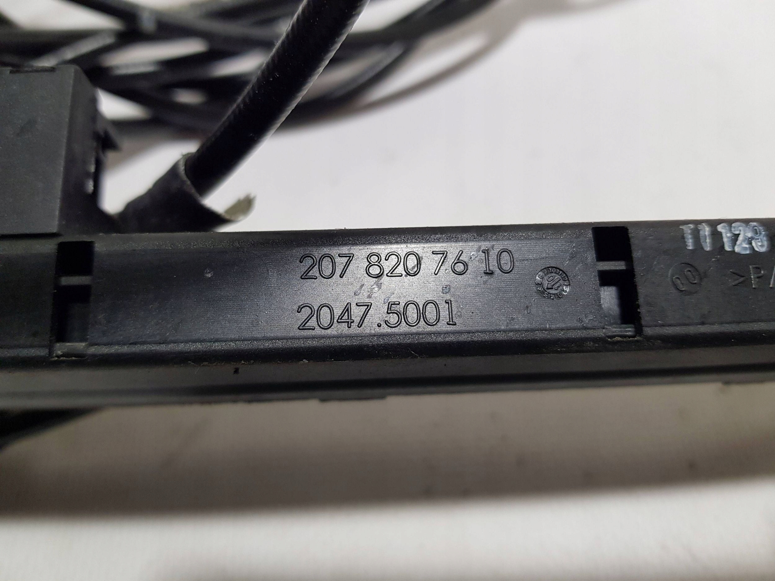 Dämpfer dach MERCEDES W207 A207 C207 A2078207610 33 34