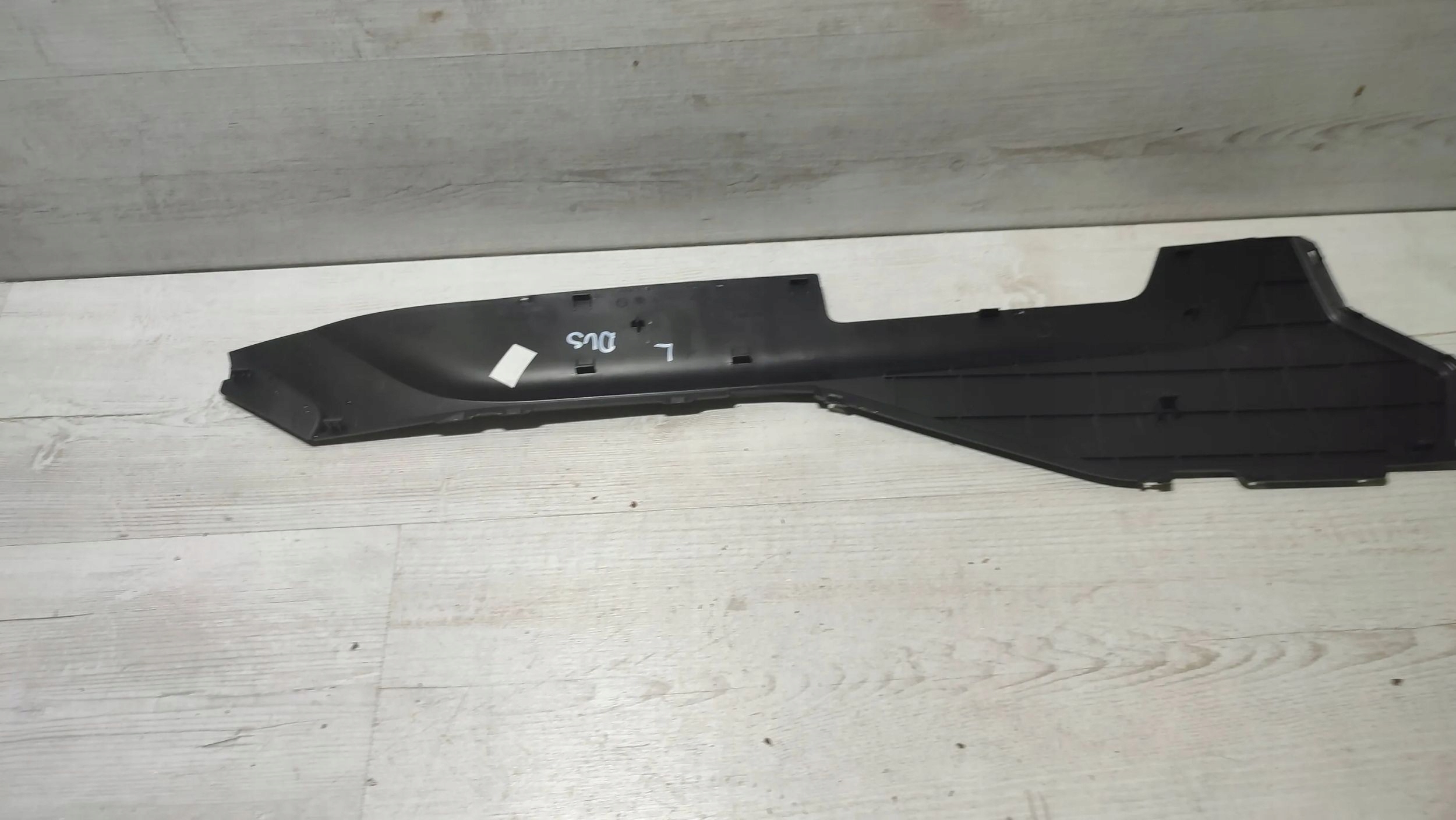 Dacia Duster II 17r 1.2 left side cover Tunel central