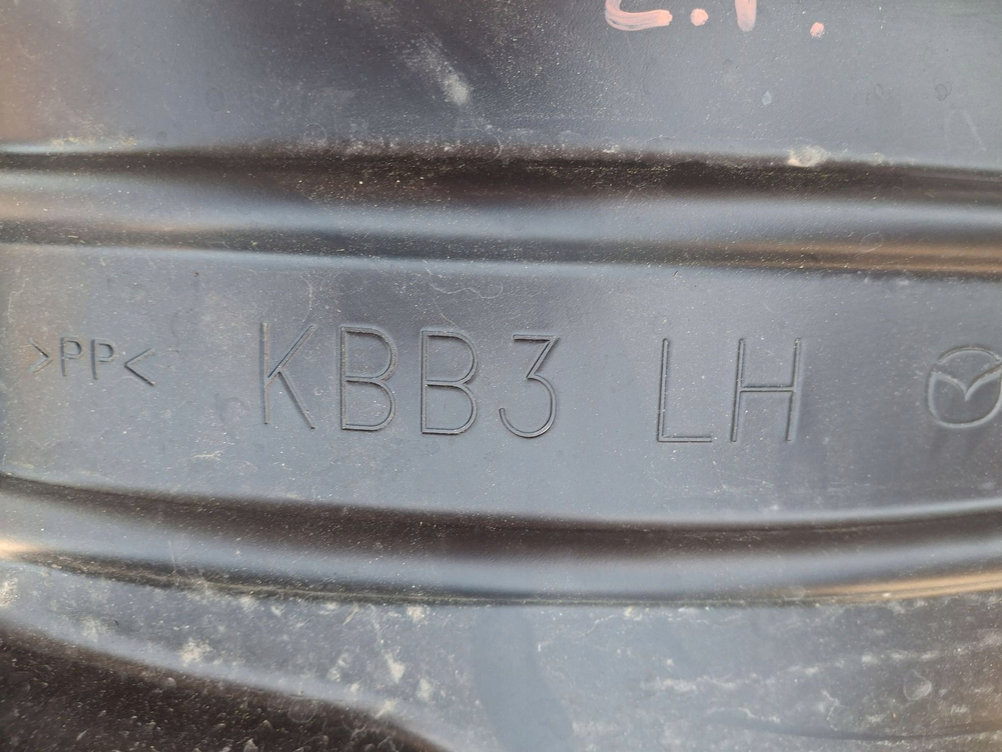 mudguard left front MAZDA CX-60 2022R->