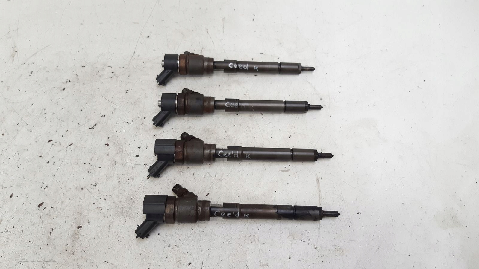 injector Kia Ceed and 2,0 CRDI HB