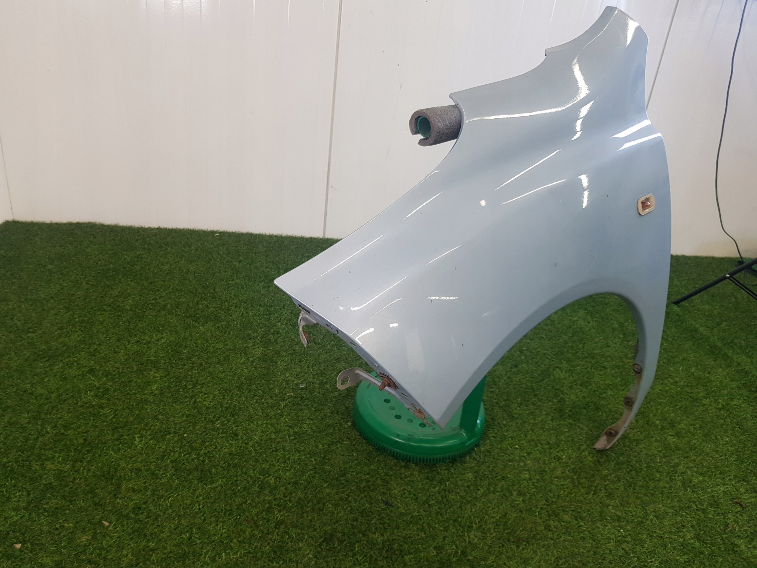 fender left front NISSAN MICRA K12