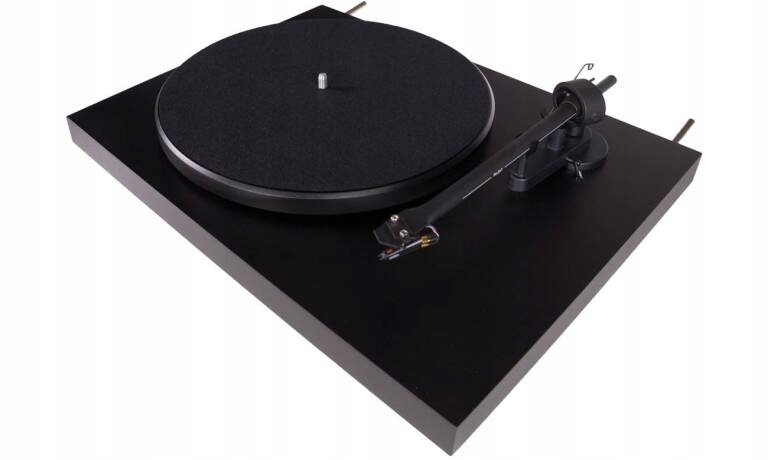 Pro-Ject DEBUT III DC Czarny Połysk Gramofon Sterowanie manualne
