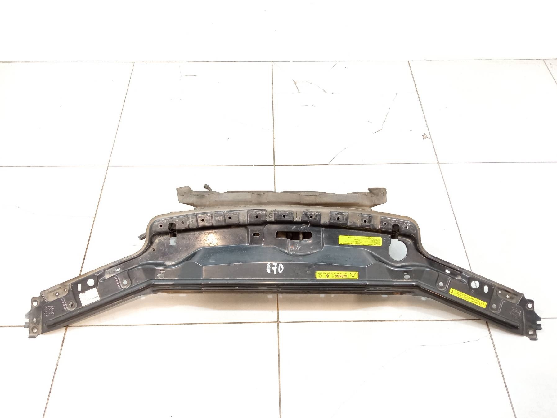 pillar of a bumper support panel for radiators upper Volvo S80 and (1998-2006)