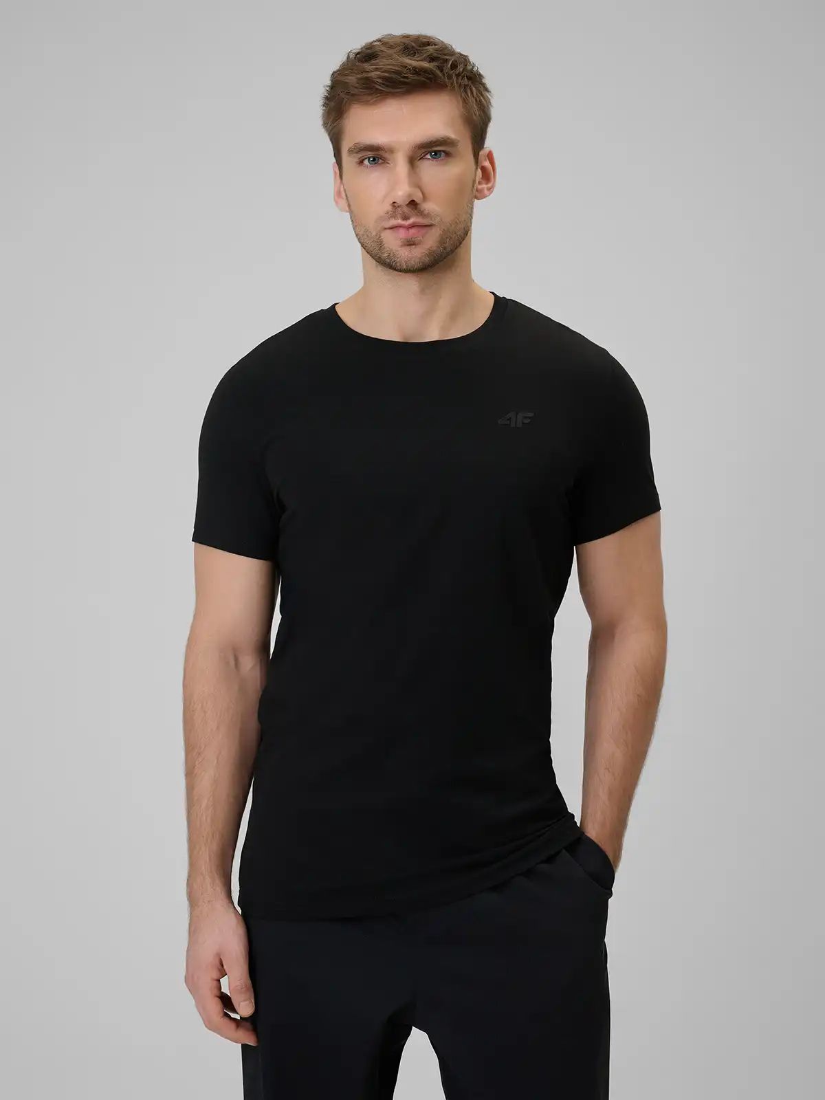 T-shirt 4F czarny bawełniany