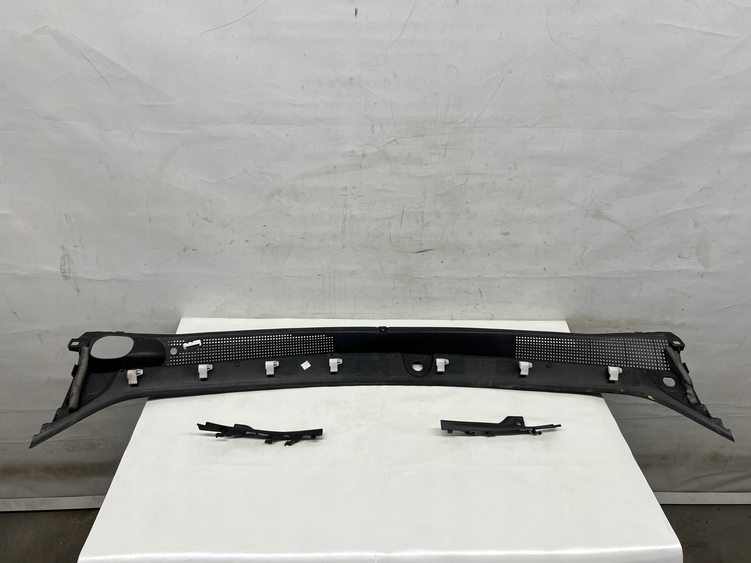 Dacia Sandero II torpedo 668113105R